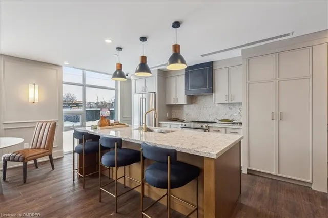 Additional property image - 450 Dundas St Unit 1001