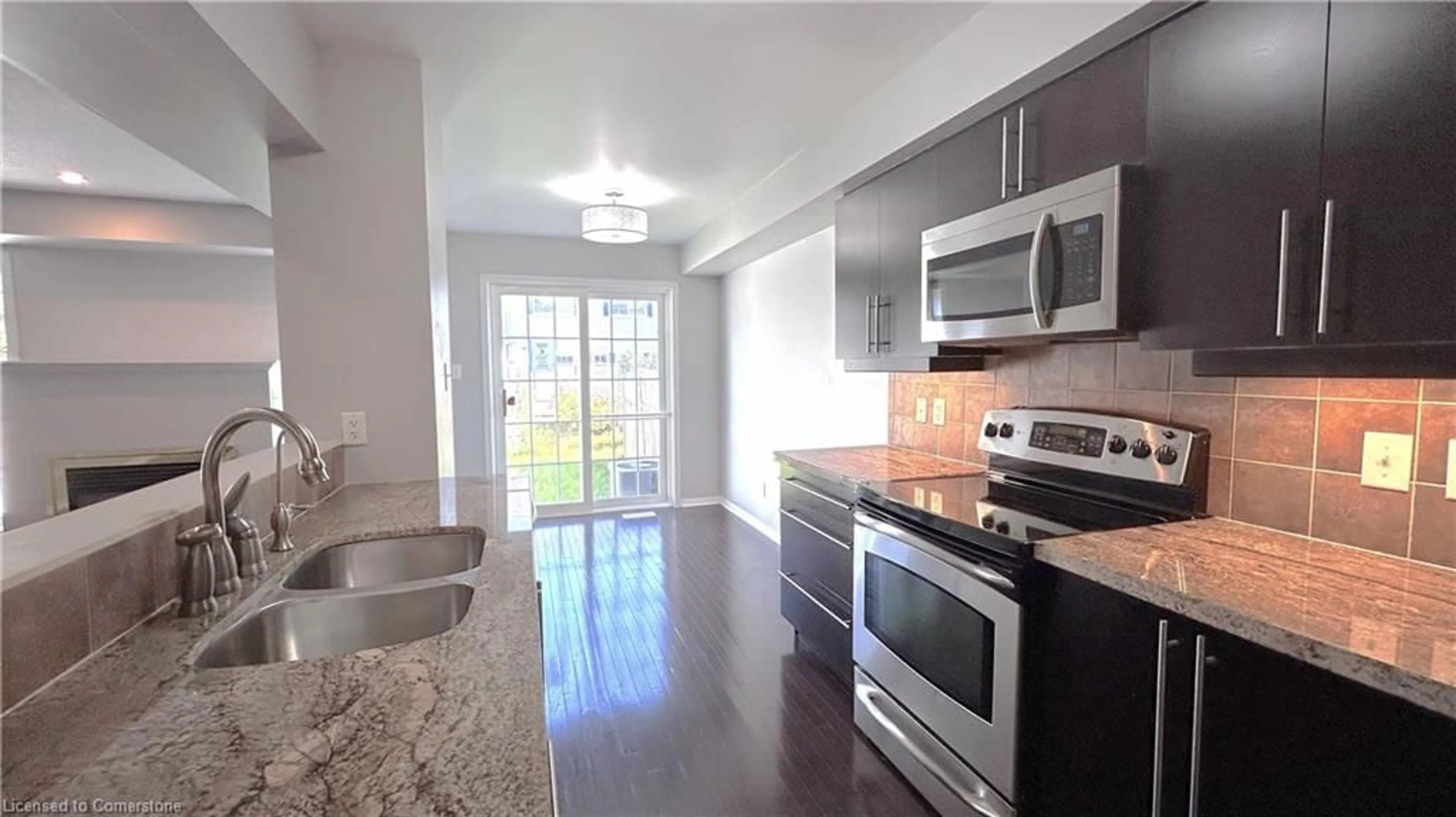 Open concept kitchen for 133 Braddock Pvt, Nepean Ontario K2J 0E6