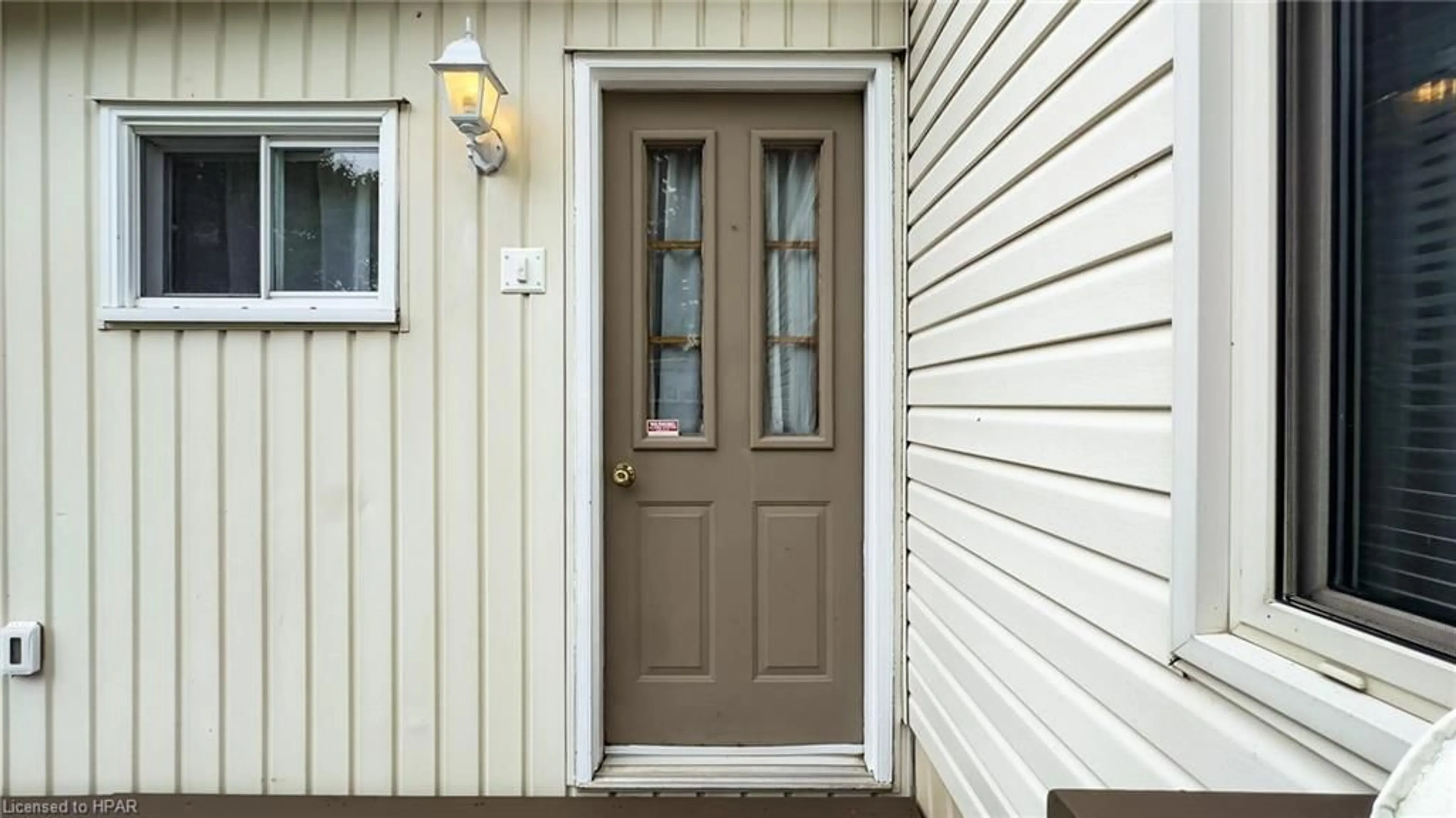 Indoor entryway, wood floors for 39 Cranberry Dr, Ashfield-Colborne-Wawanosh Ontario N7A 3Y3