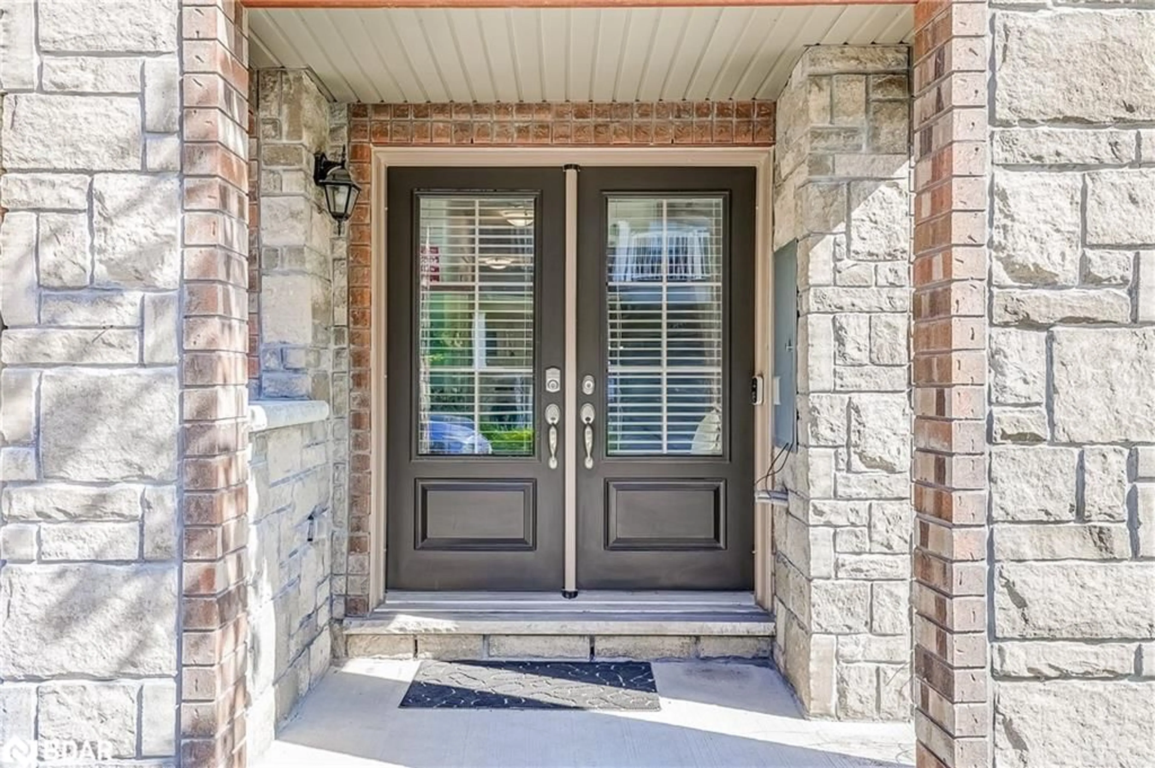 Indoor entryway, wood floors for 29 Mappin Way, Whitby Ontario L1R 0R4