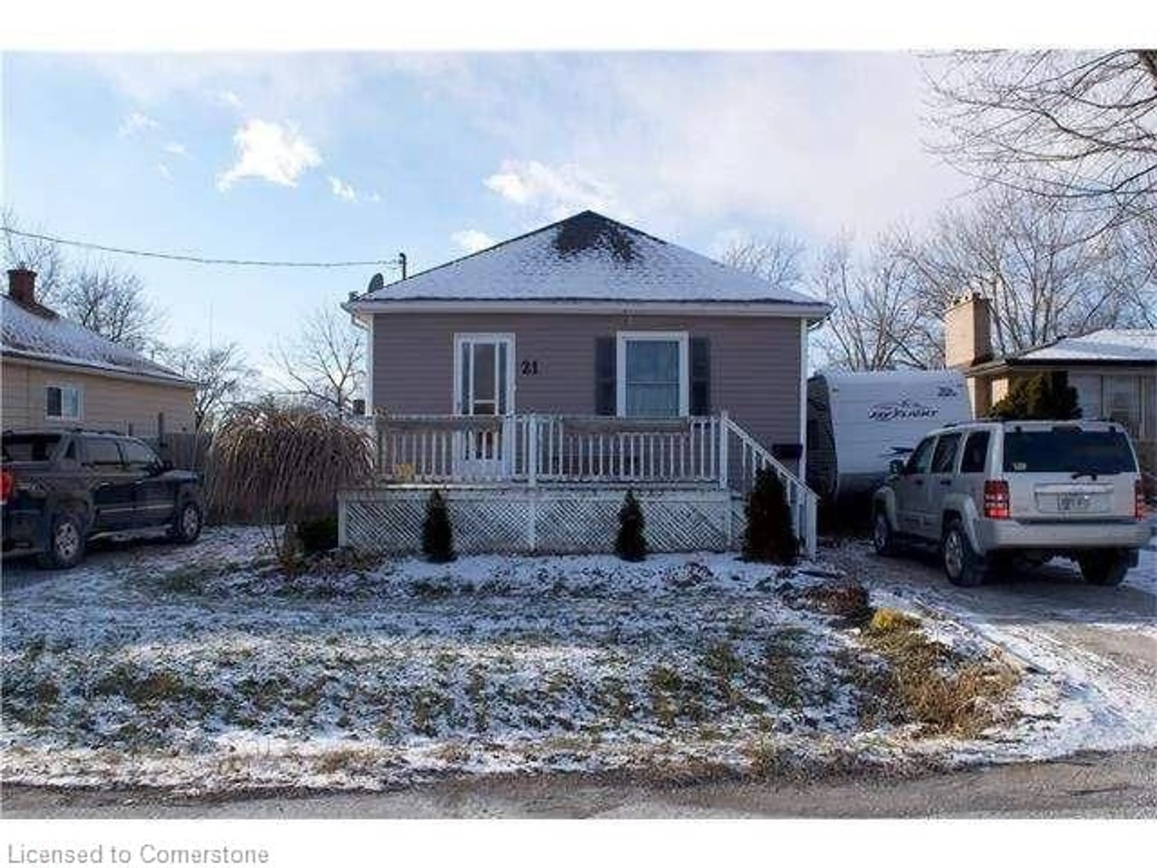 Frontside or backside of a home, cottage for 21 Rice Rd Rd, Welland Ontario L3C 2V4