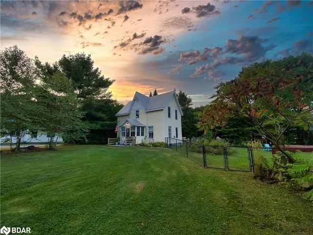 4 Spruce St, Baysville