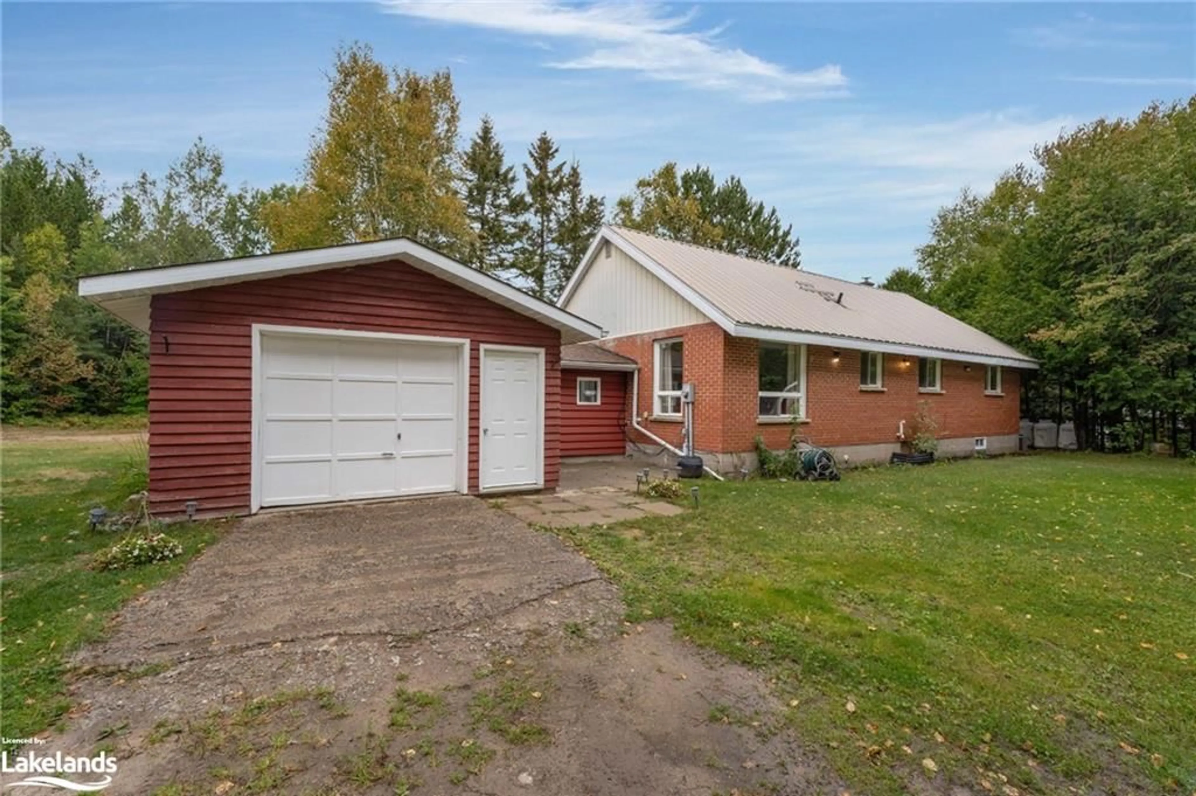 Frontside or backside of a home, cottage for 54 Machar Strong Boundary Rd, South River Ontario P0A 1X0