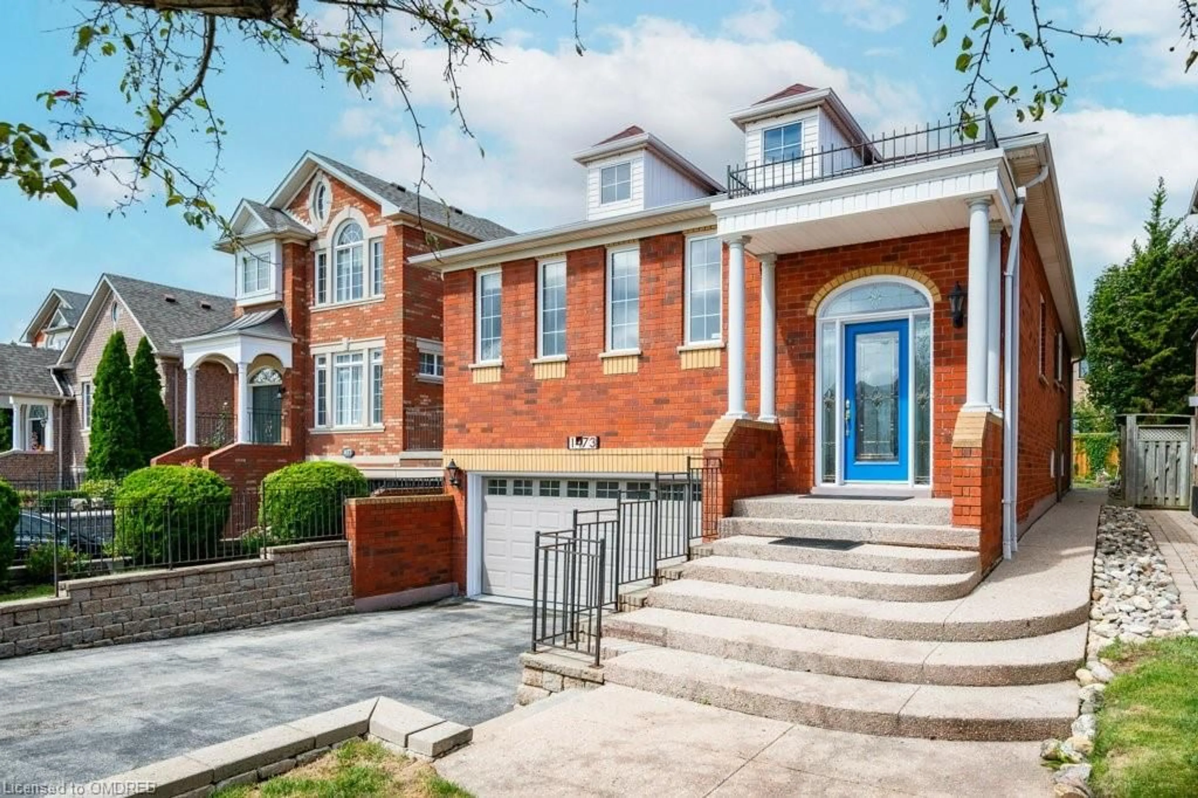 Home with brick exterior material for 1473 Sandpiper Rd, Oakville Ontario L6M 3R5