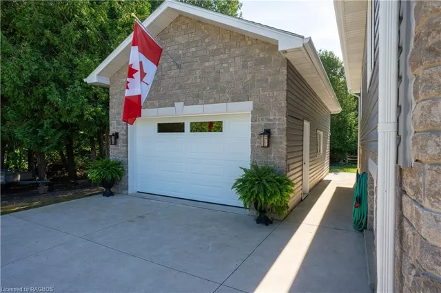 377 Peel St, Southampton 5