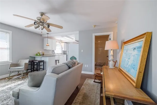 263 Maplewood Ave, Crystal Beach 5