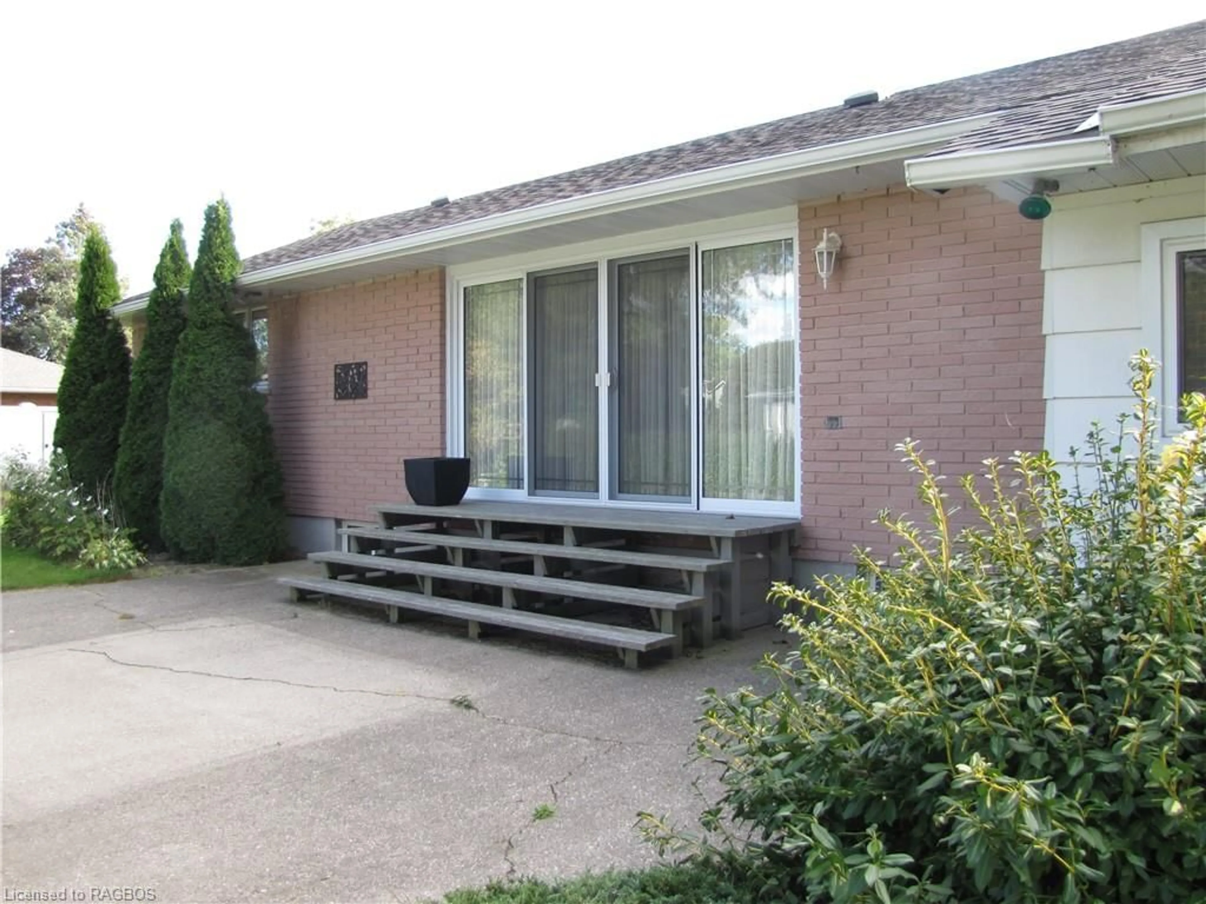 Home with brick exterior material for 649 Drummond Dr, Port Elgin Ontario N0H 2C3