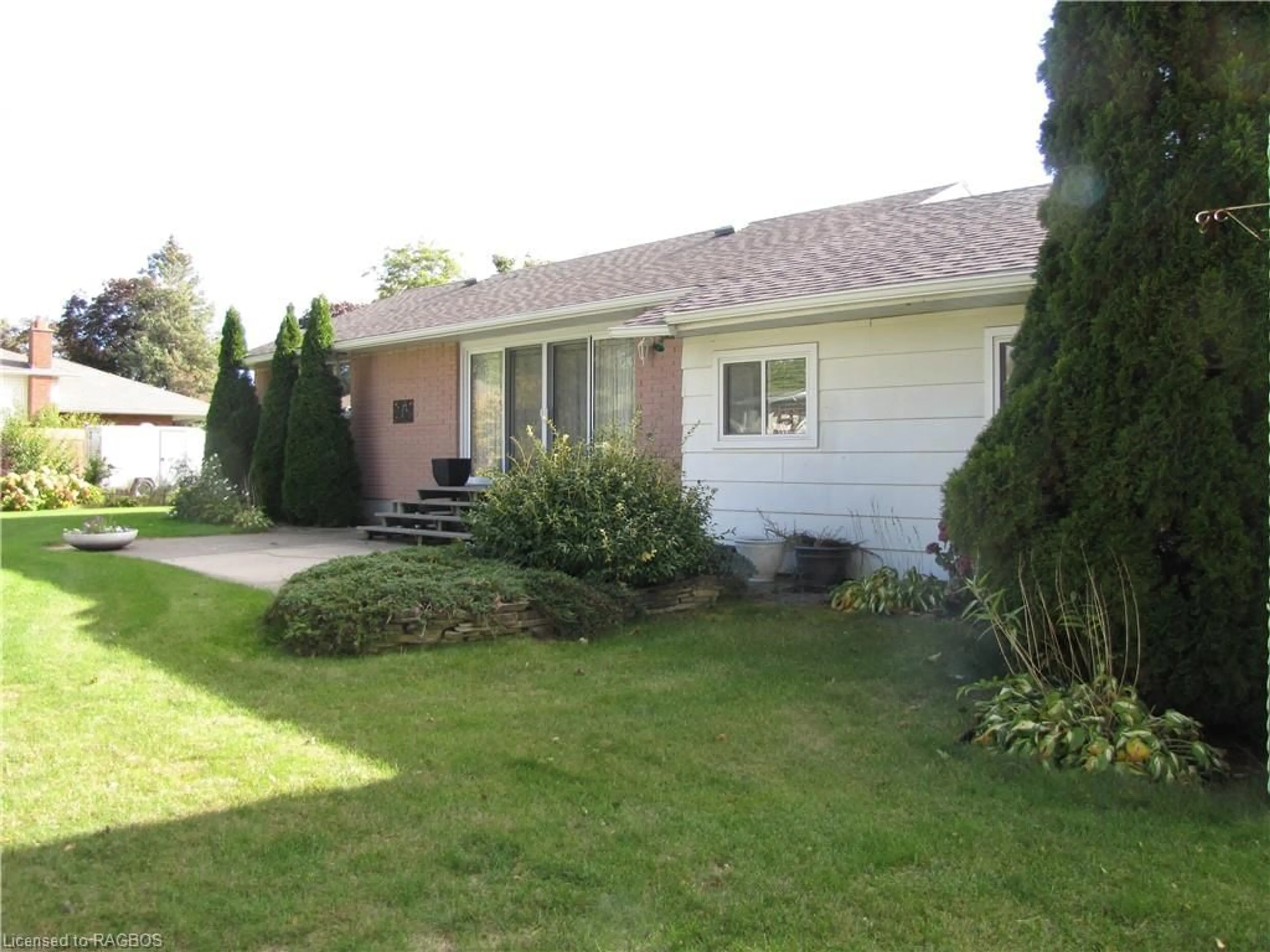 Frontside or backside of a home, cottage for 649 Drummond Dr, Port Elgin Ontario N0H 2C3