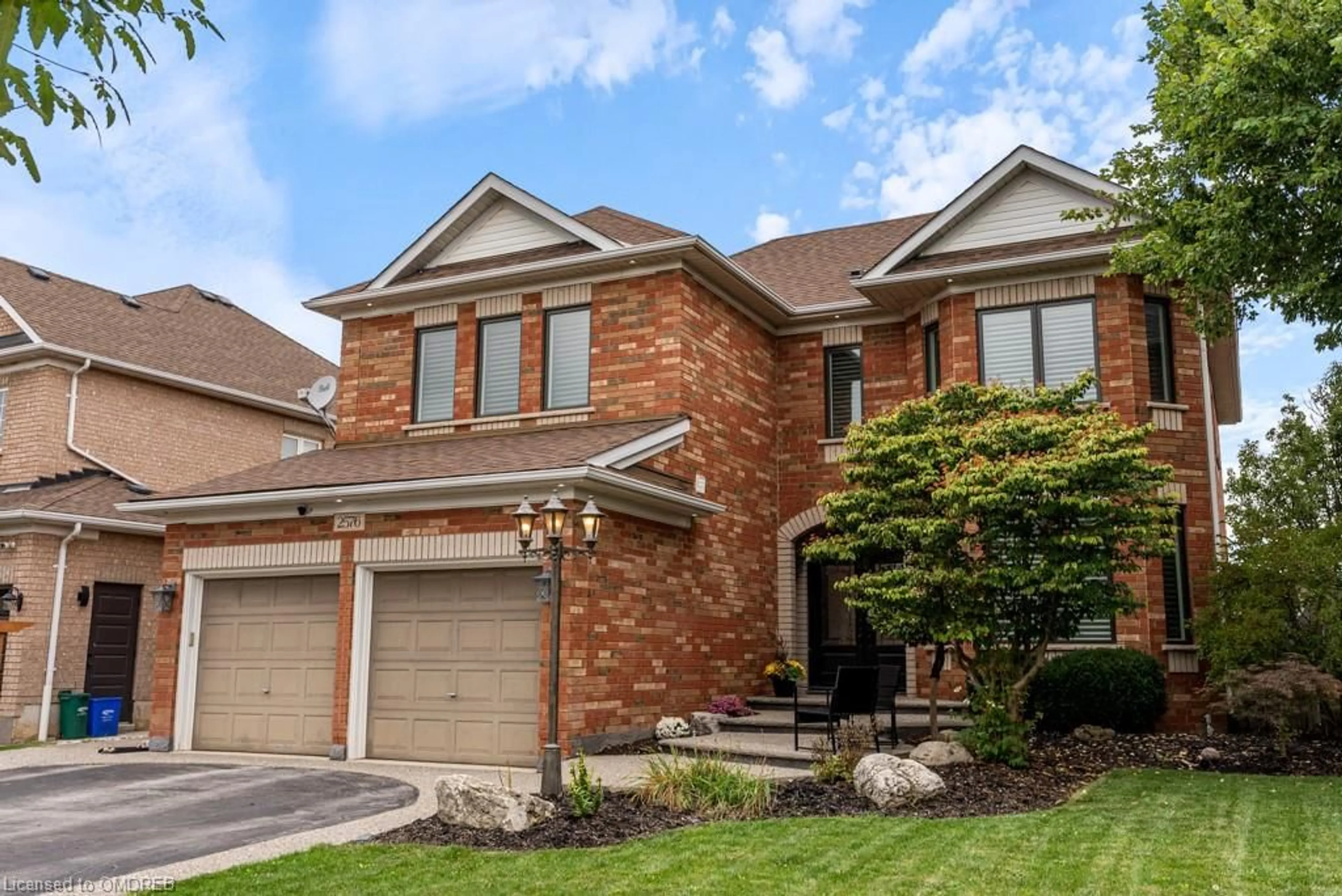 Home with brick exterior material for 2576 Armour Cres, Burlington Ontario L7M 4T3