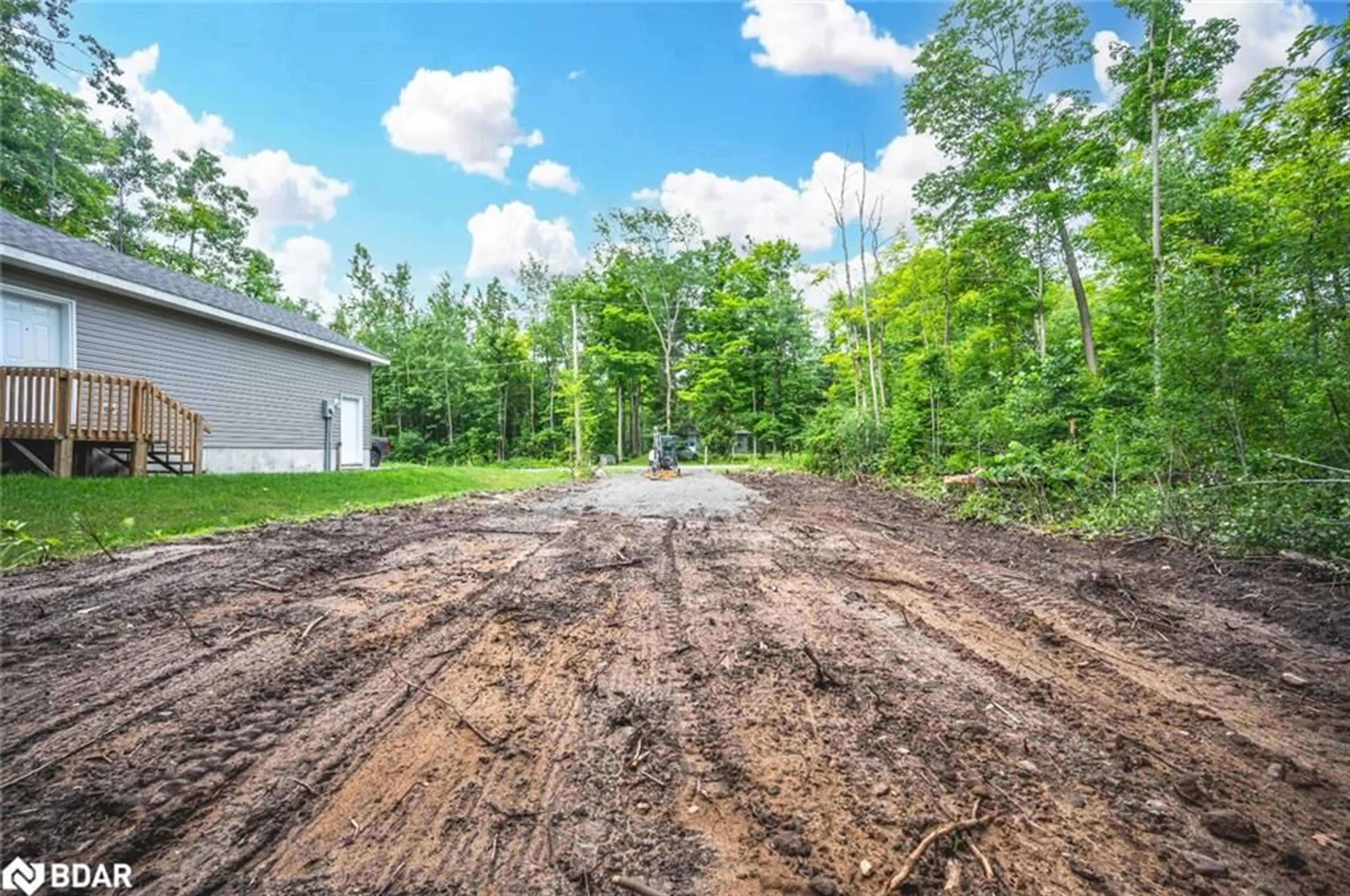 Shed for 67 Wozniak Rd, Penetanguishene Ontario L9M 1W6