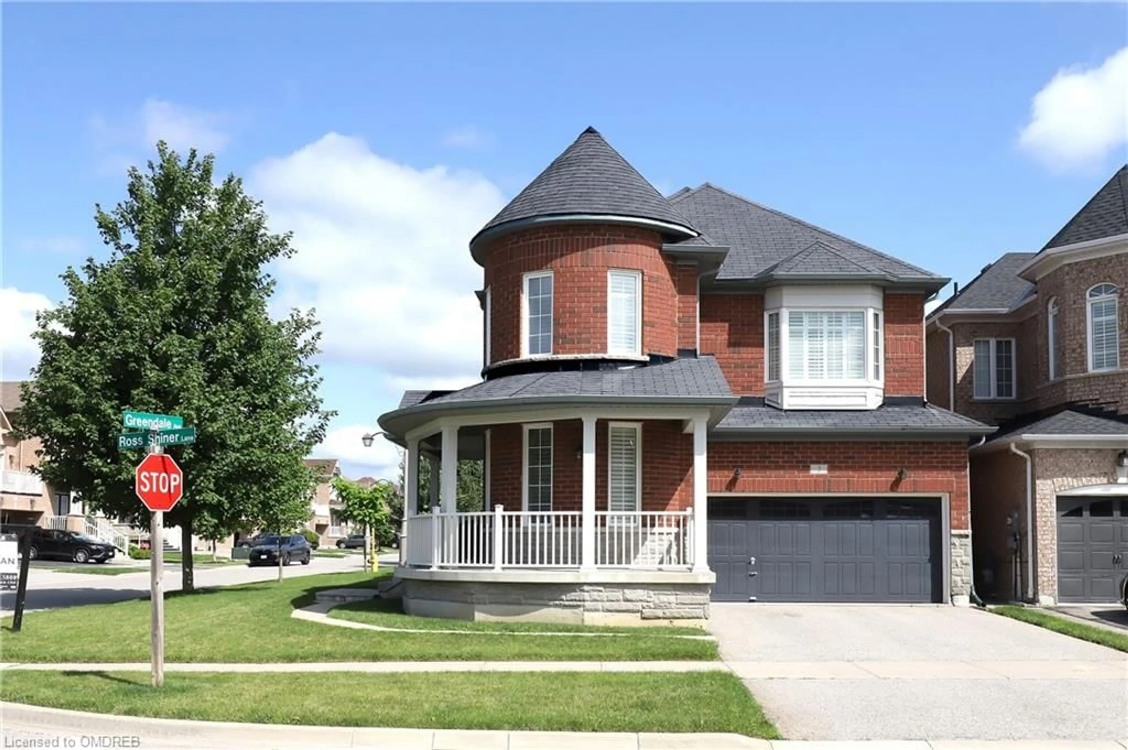 Home with brick exterior material for 2 Ross Shiner Lane, Stouffville Ontario L4A 0S2