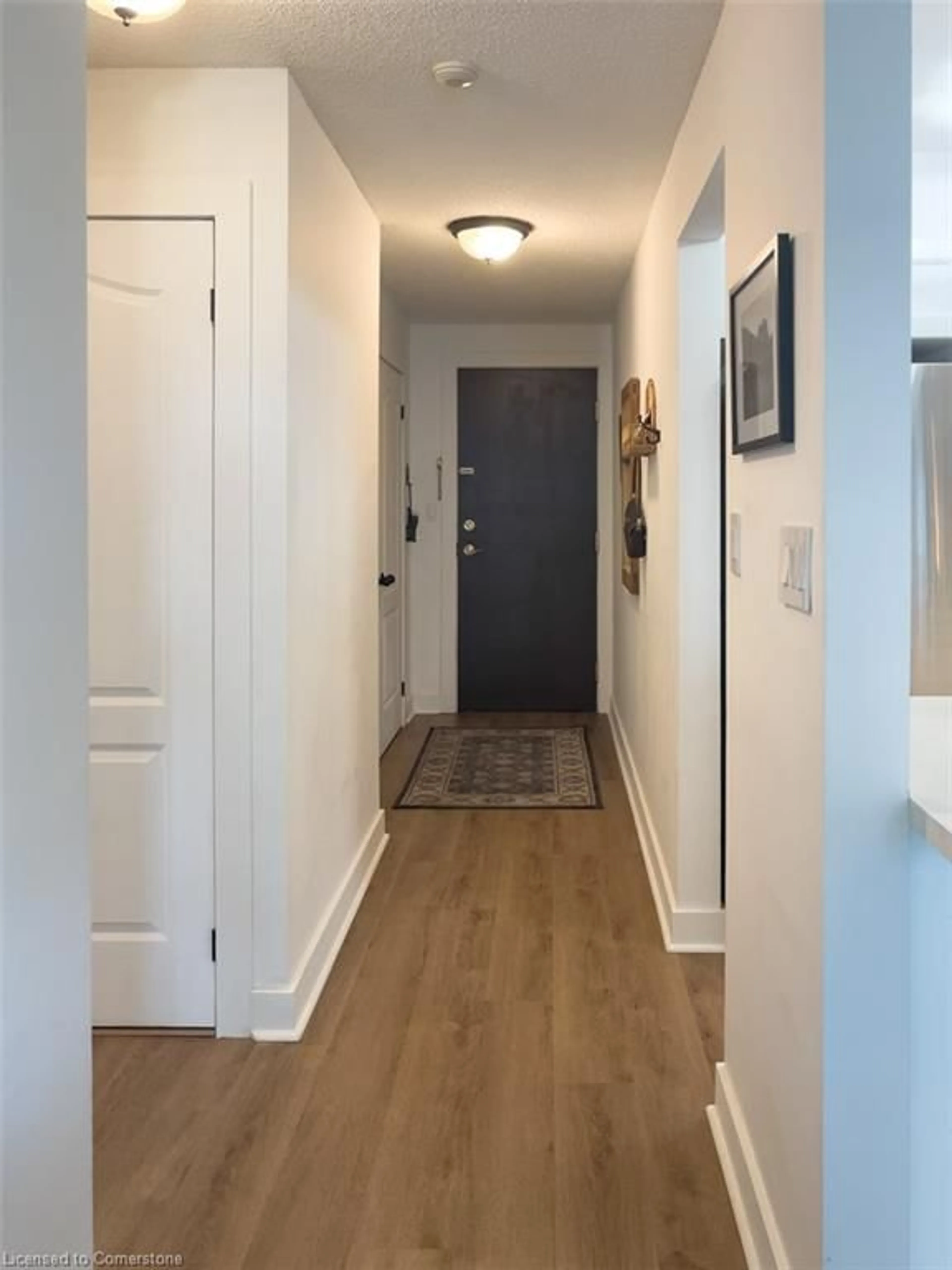 Indoor entryway for 2111 Lake Shore Blvd #501, Toronto Ontario M8V 4B2