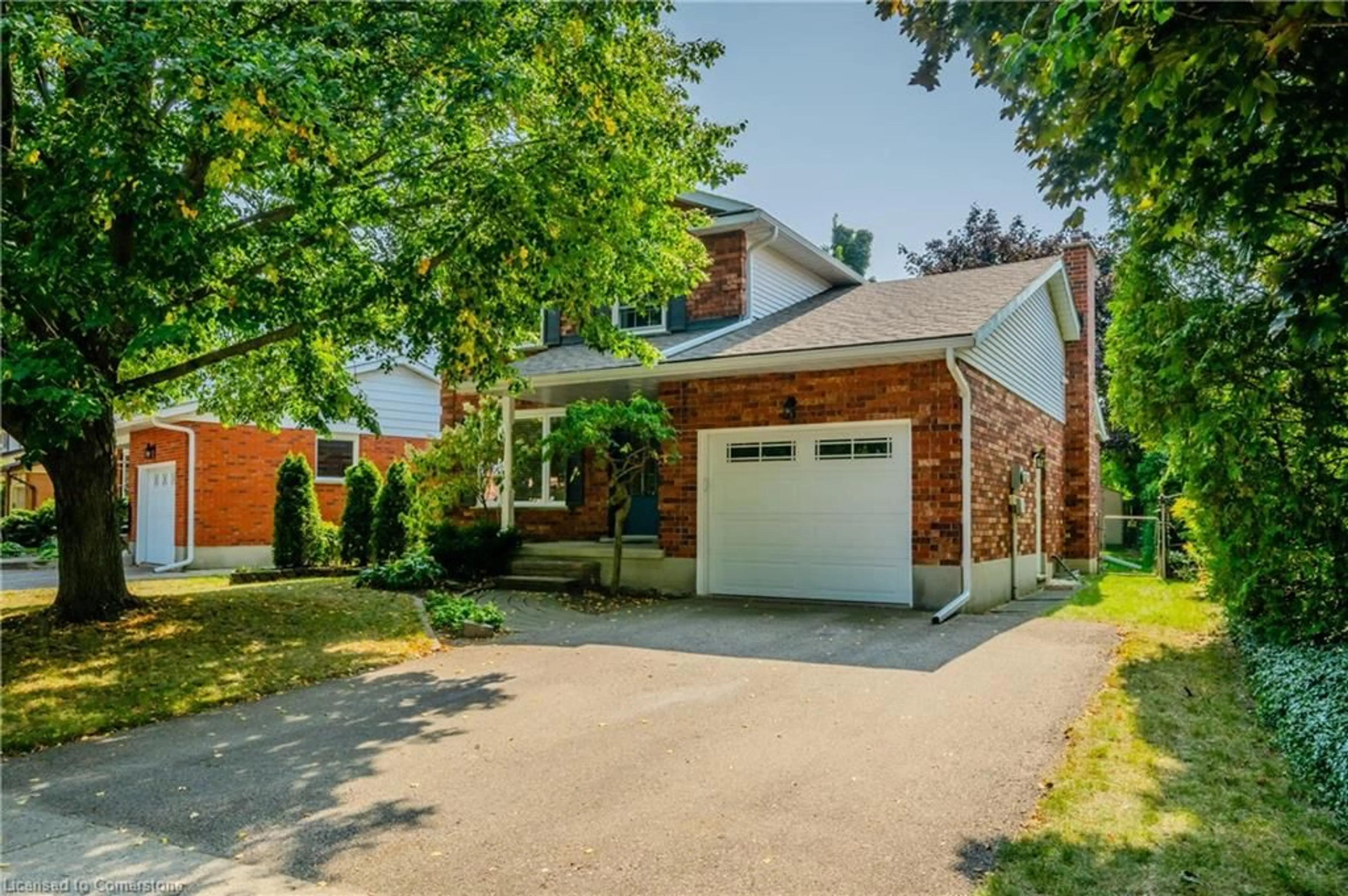 Home with brick exterior material for 469 Bluestream Rd, Waterloo Ontario N2K 2R2