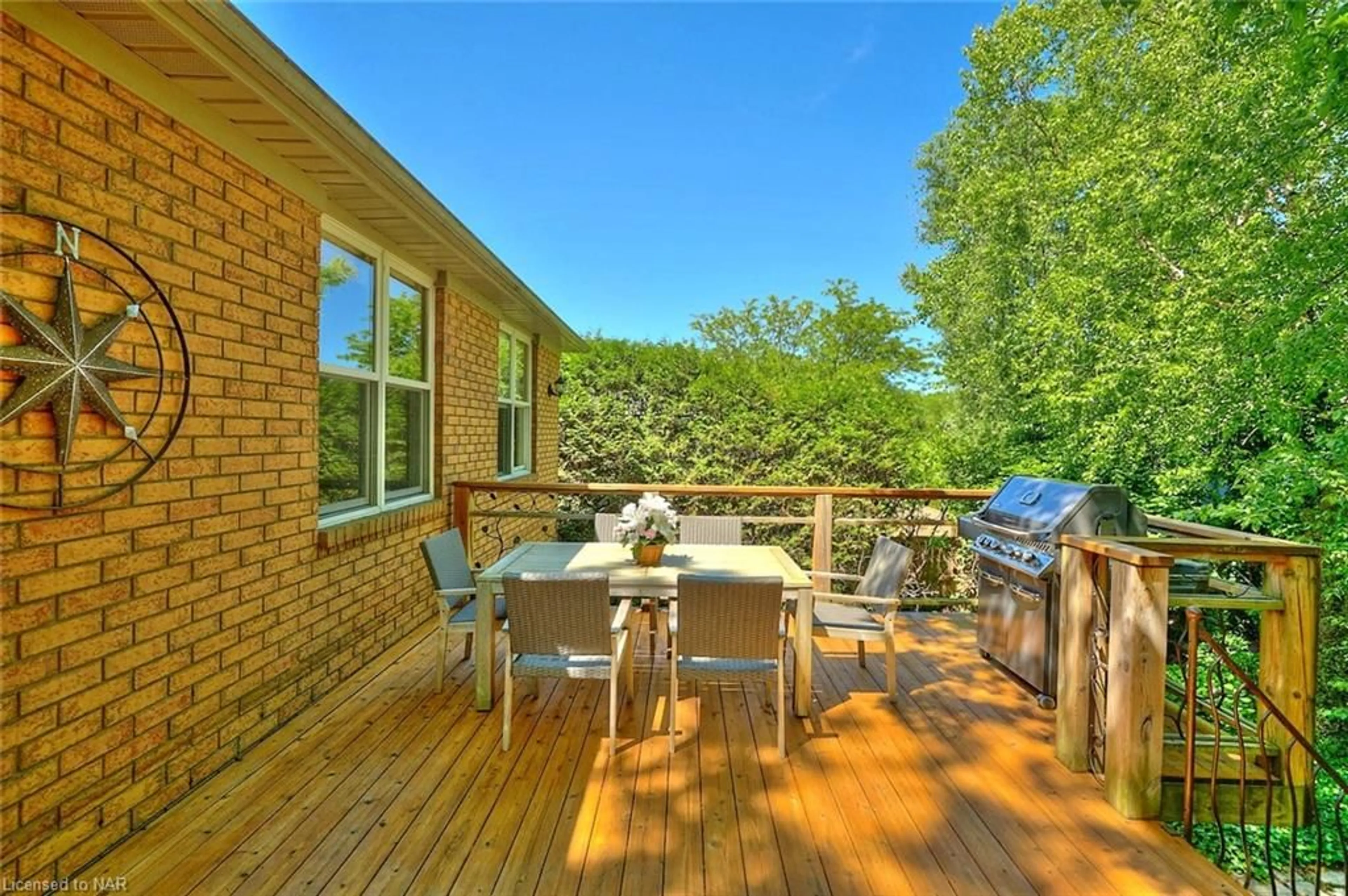 Patio, the fenced backyard for 7 Scottdale Crt, Fonthill Ontario L0S 1E3