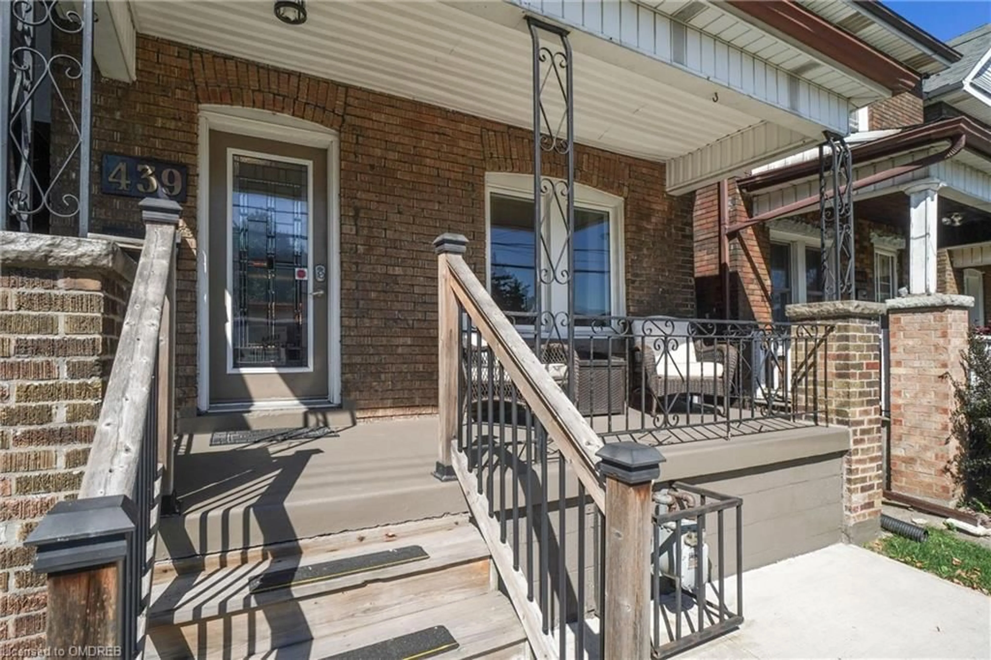 Patio for 439 Hughson St, Hamilton Ontario L8L 4N4