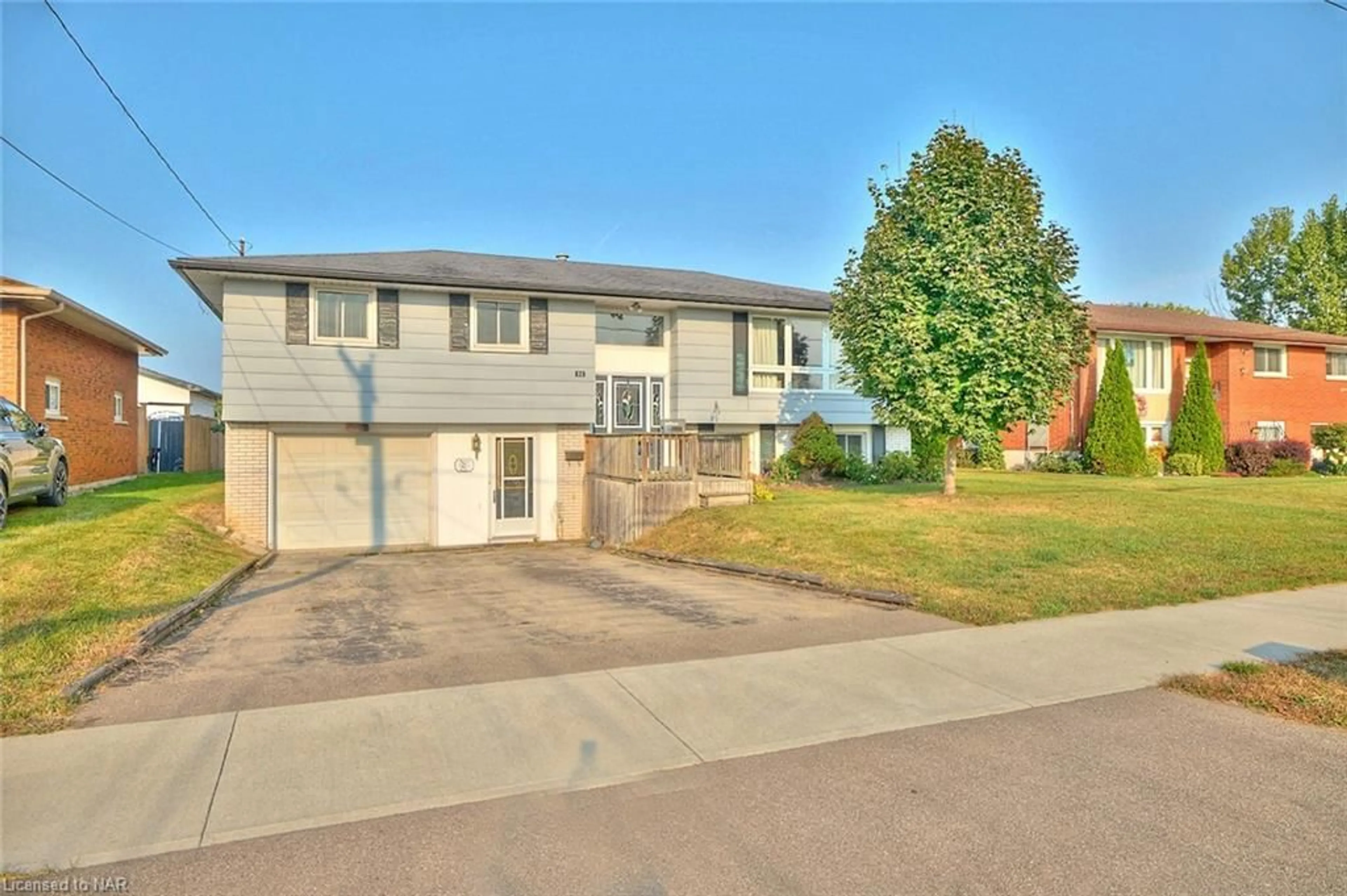 A pic from exterior of the house or condo, the street view for 30 Janet St, Port Colborne Ontario L3K 2E7