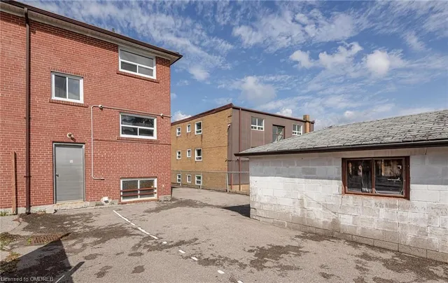Additional property image - 559A Birchmount Rd