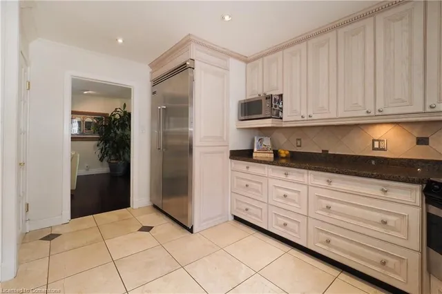 Additional property image - 718 Rockway Dr