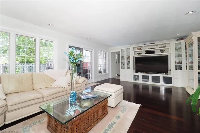 Additional property image - 718 Rockway Dr