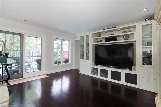 Additional property image - 718 Rockway Dr