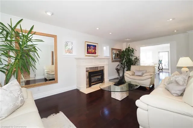 Additional property image - 718 Rockway Dr