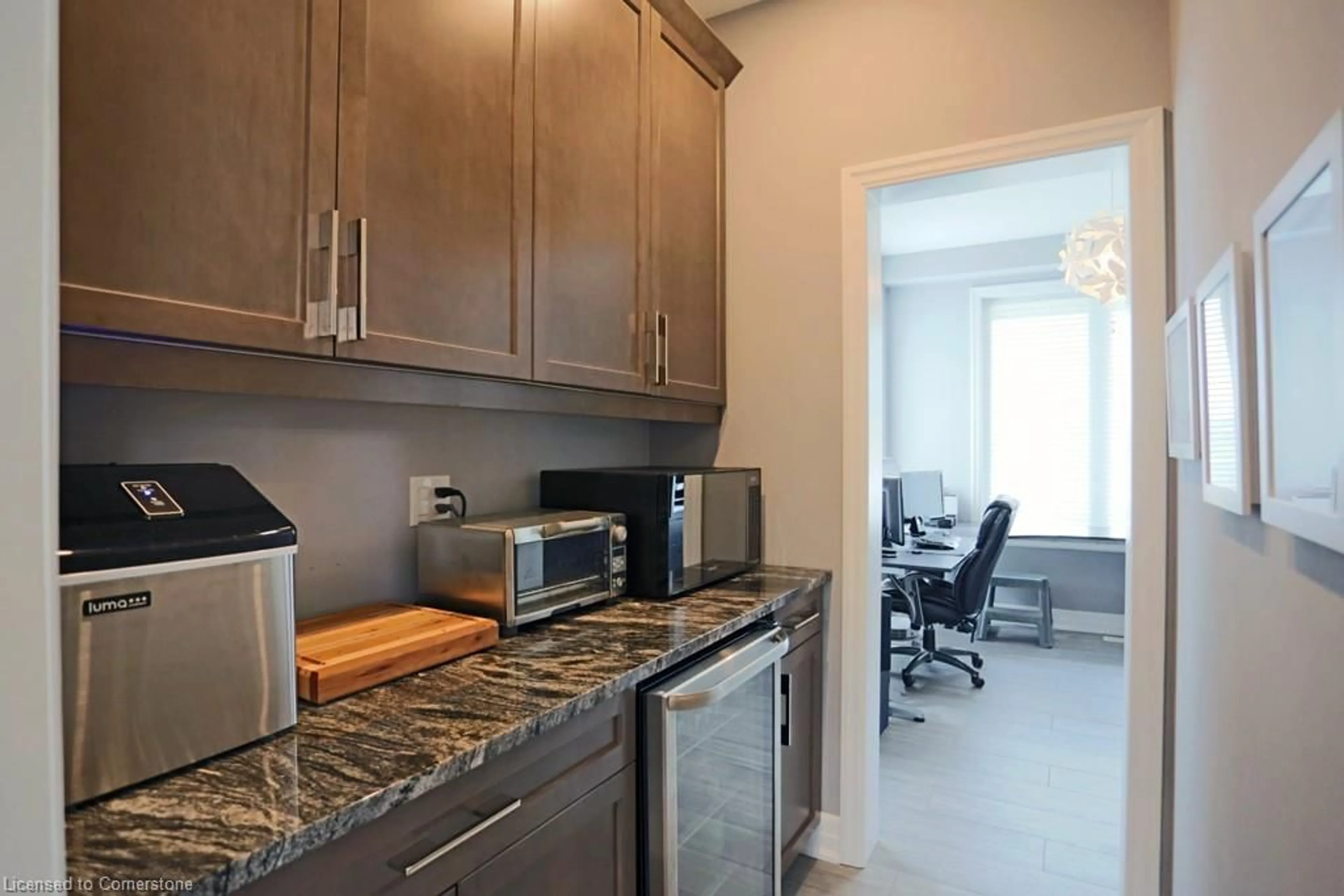 Standard kitchen for 5 Foxborough Pl, Thorndale Ontario N0M 2P0