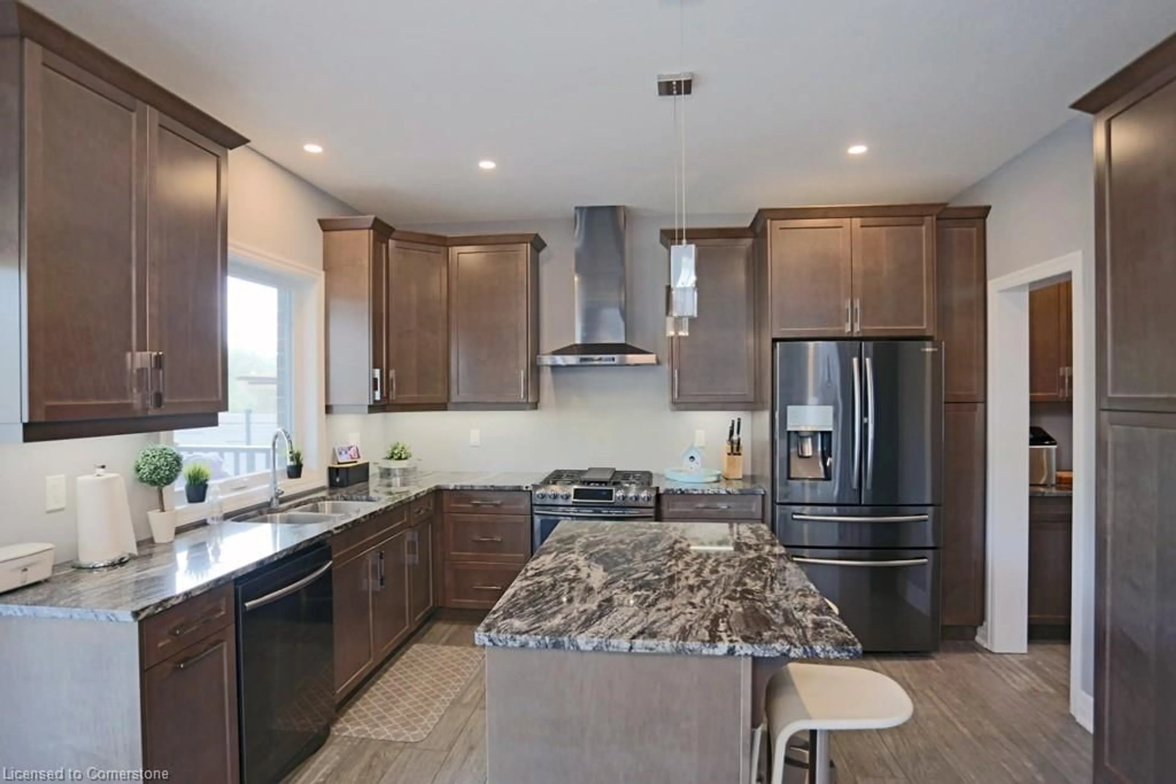 Contemporary kitchen, wood floors, mountain for 5 Foxborough Pl, Thorndale Ontario N0M 2P0