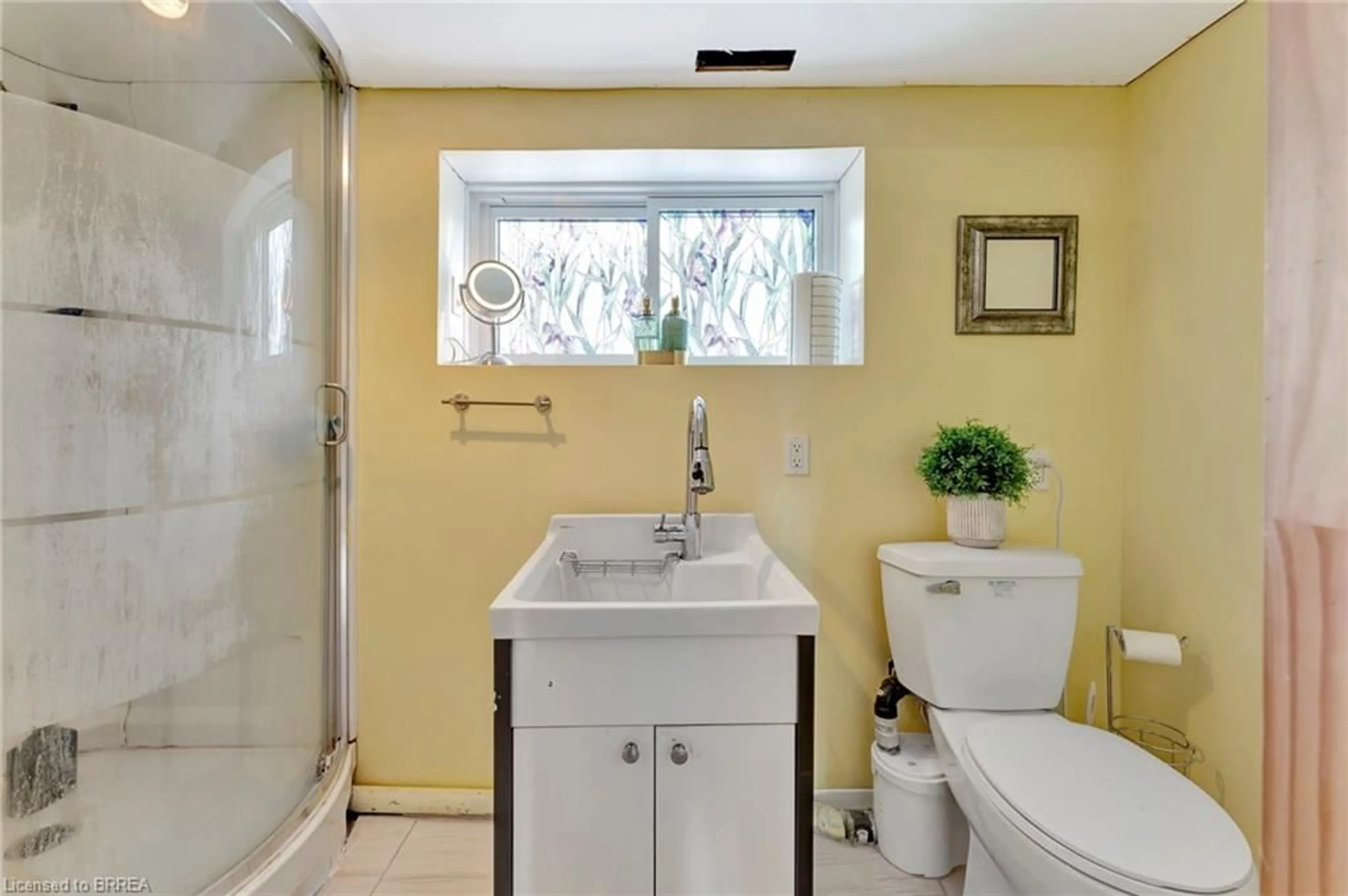 Bathroom, ceramic floors for 1175 Concession Rd 12, Langton Ontario N0E 1P0