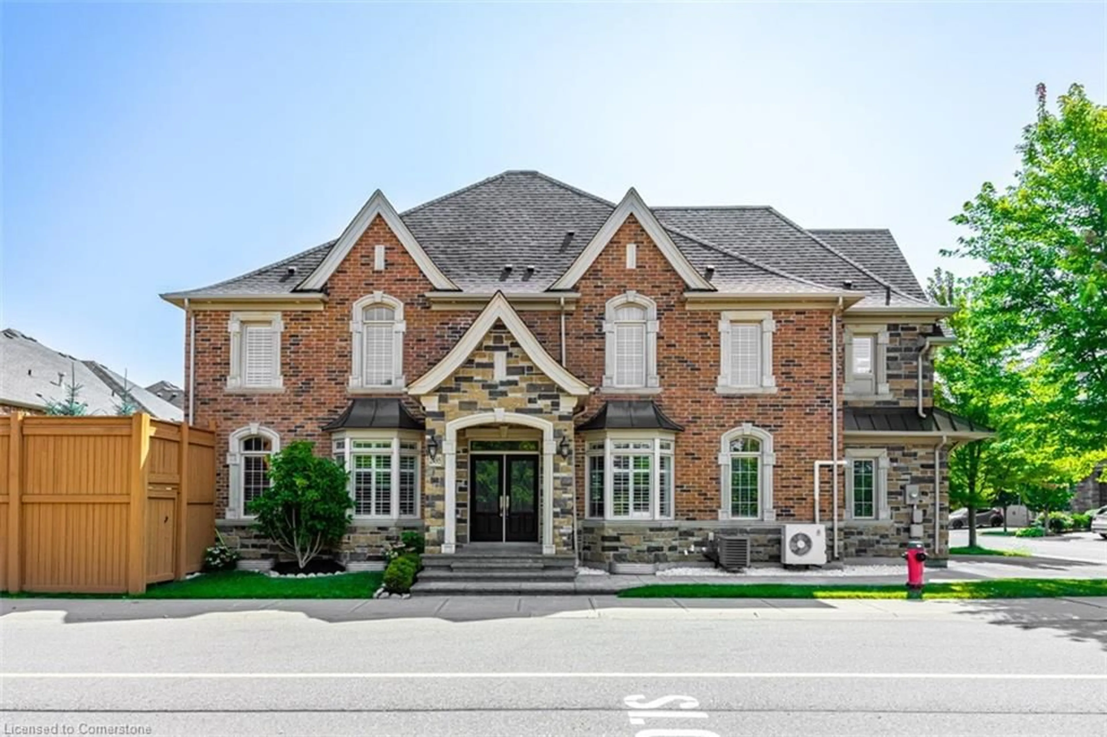 Home with brick exterior material for 2495 Gateshead Common, Oakville Ontario L6M 0S2