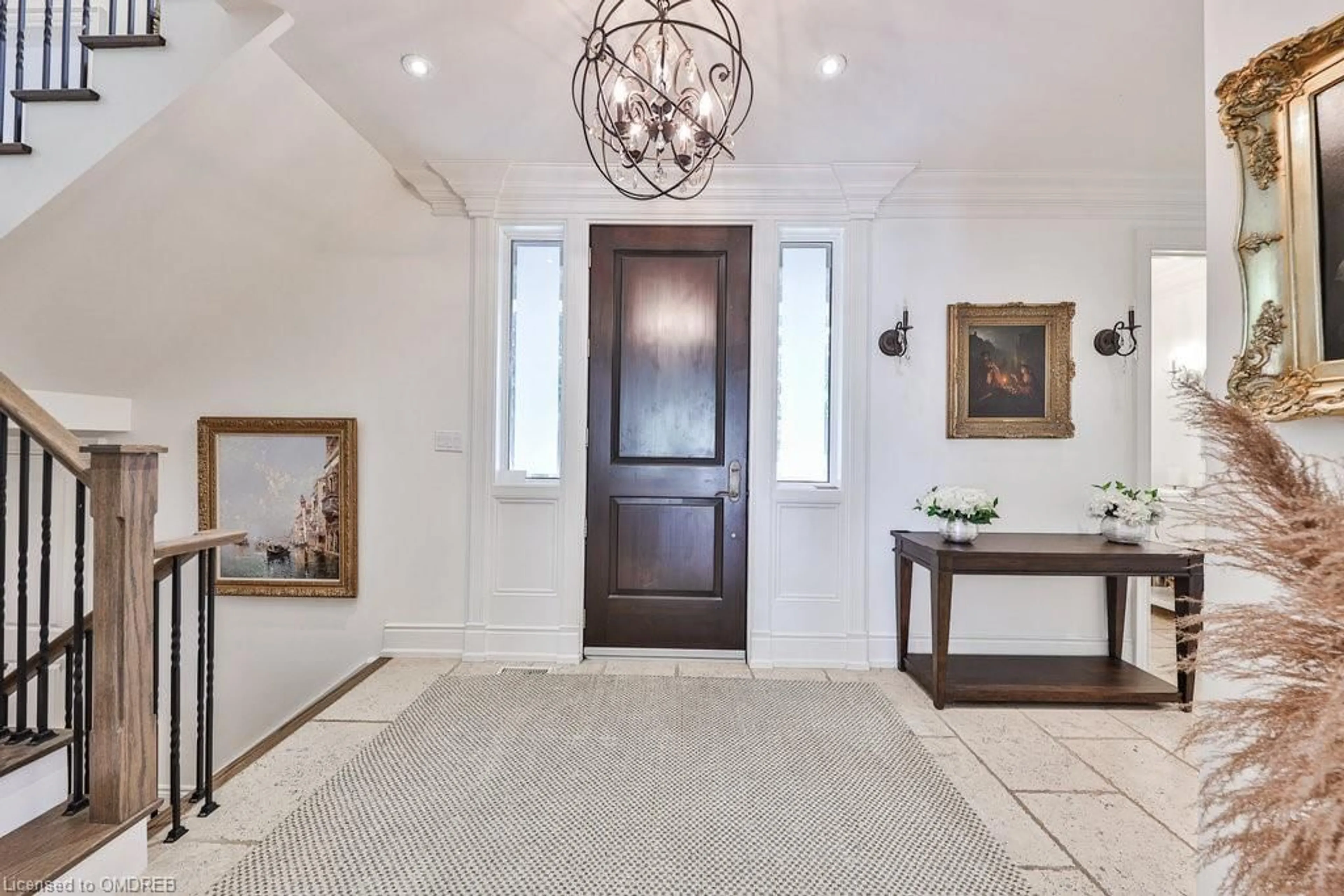 Indoor entryway, wood floors for 1359 Sedgewick Cres, Oakville Ontario L6L 1X9