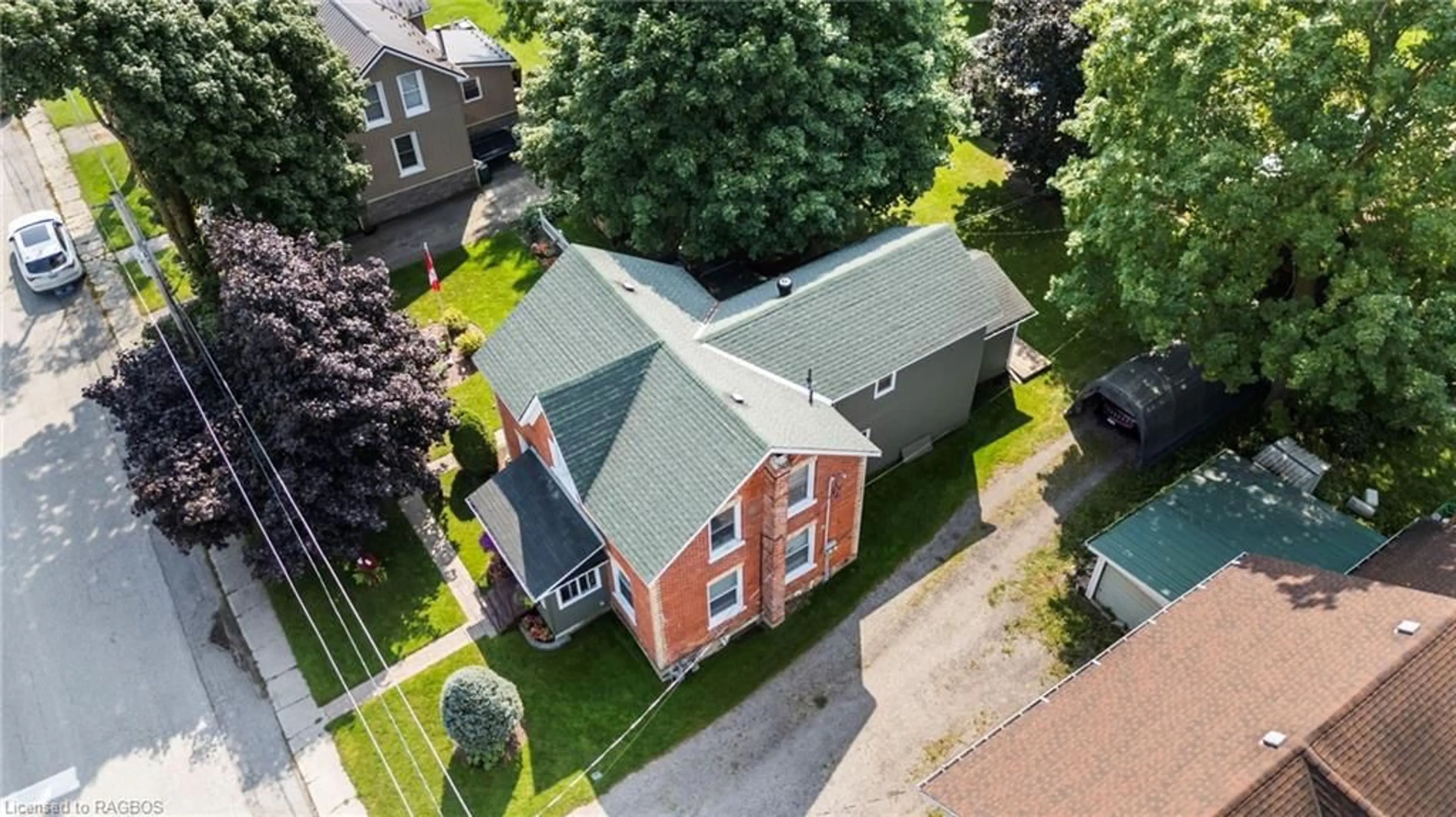 Frontside or backside of a home, cottage for 16 John St, Harriston Ontario N0G 1Z0