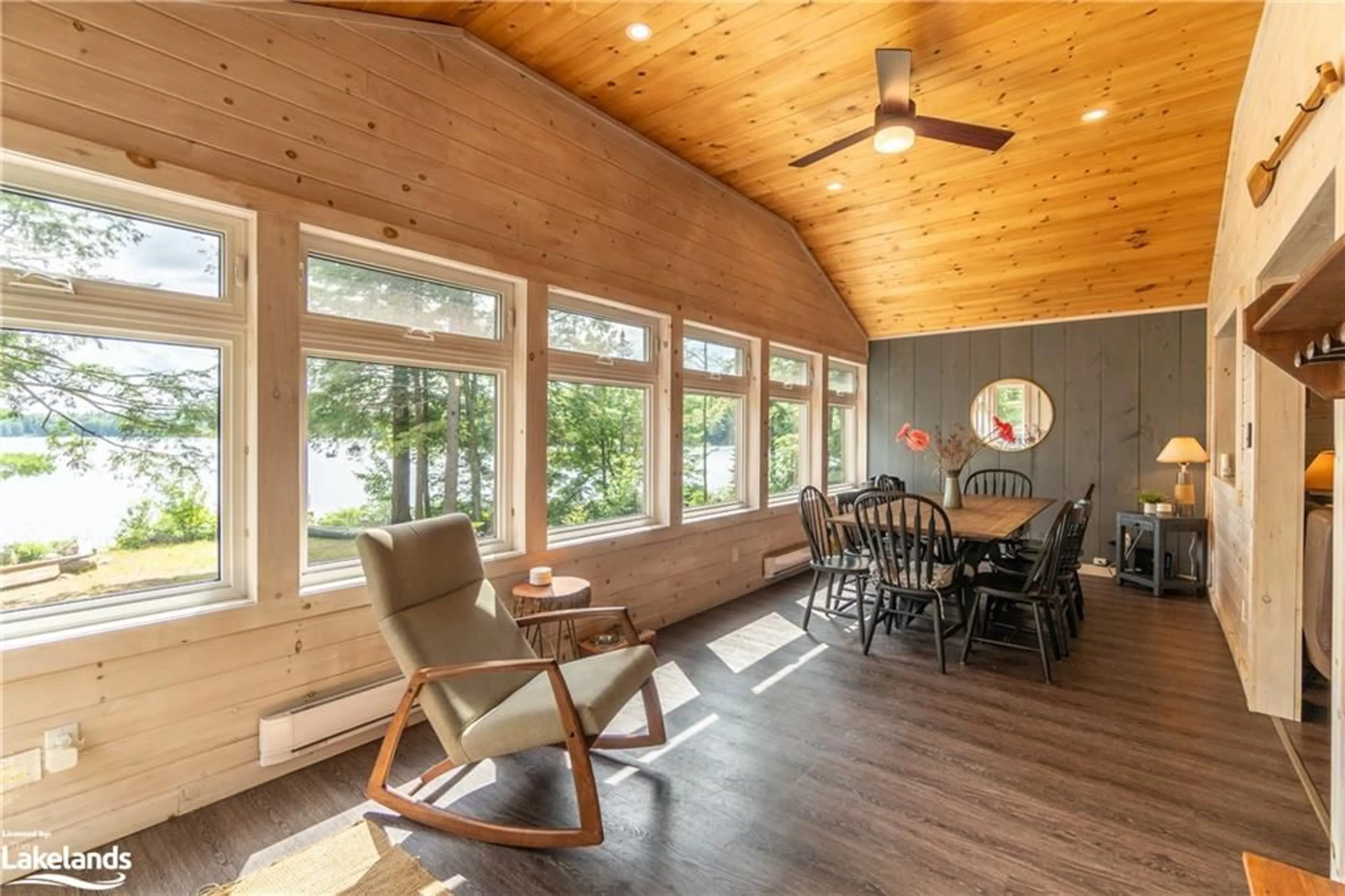 Dining room, wood floors, cottage for 1032 Lakeshore Dr, Bracebridge Ontario P1L 1X3