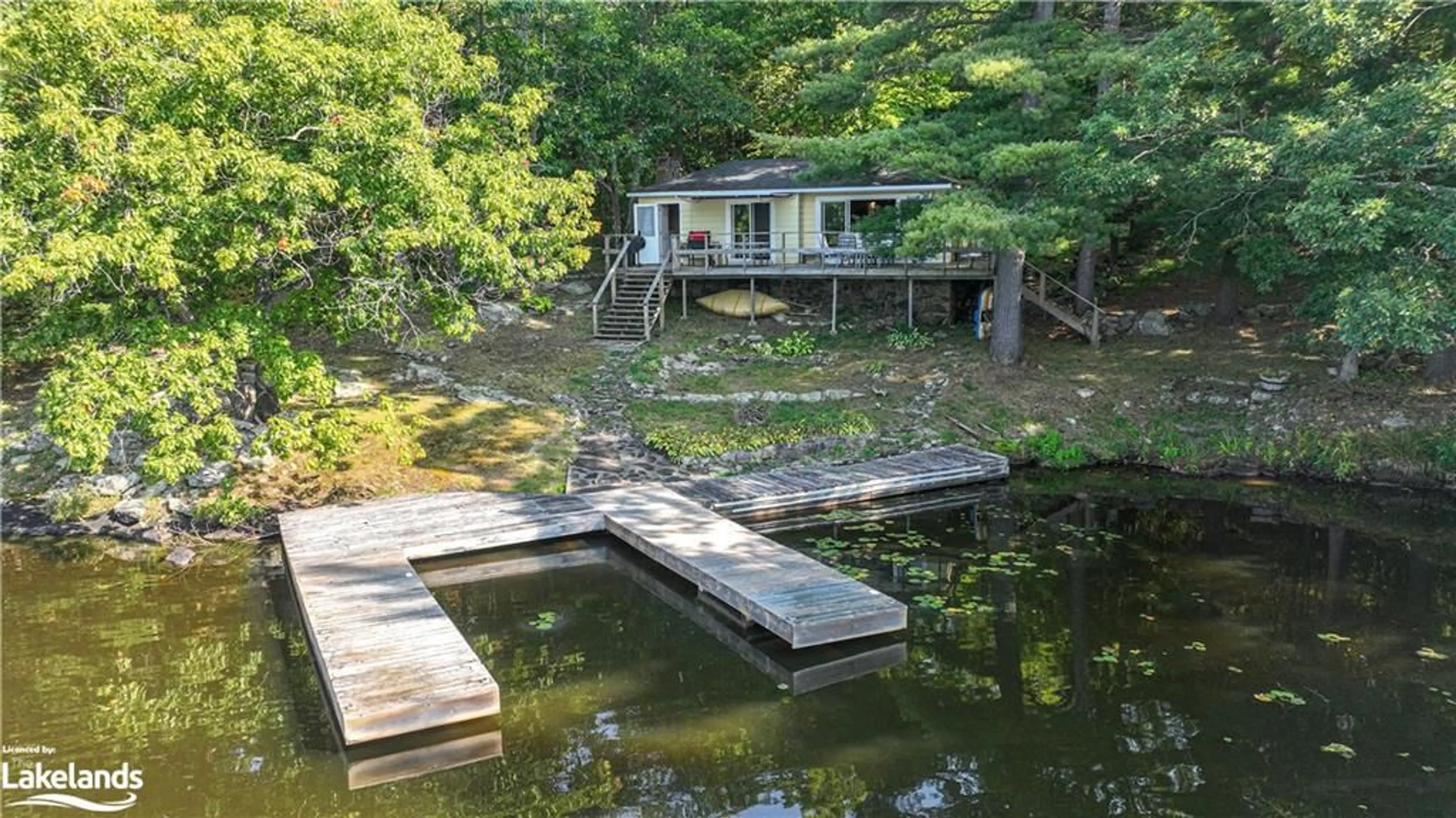 Cottage for 2910 Maclean Lk N S Rd Rd, Port Severn Ontario L0K 1E0