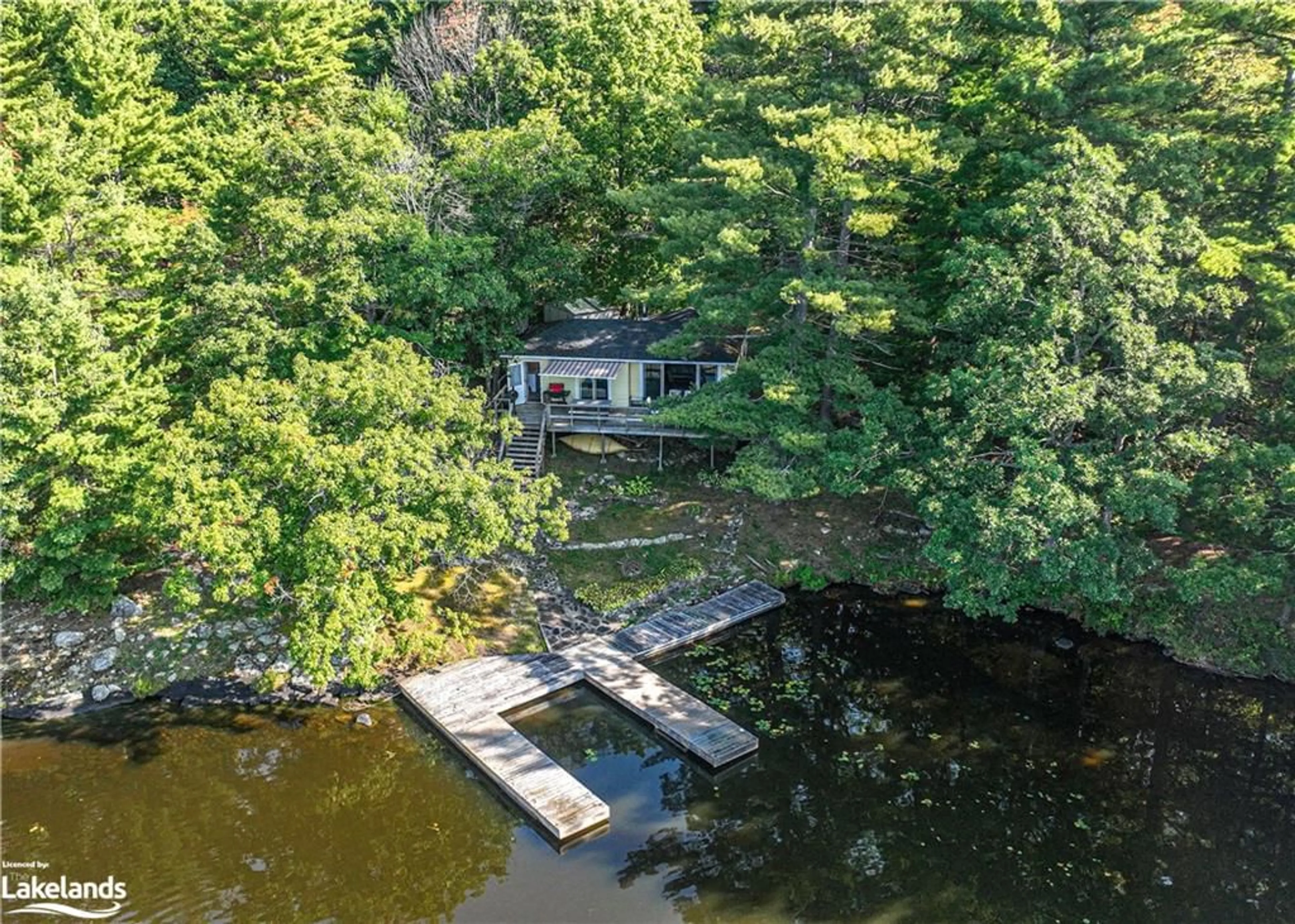 Cottage for 2910 Maclean Lk N S Rd Rd, Port Severn Ontario L0K 1E0