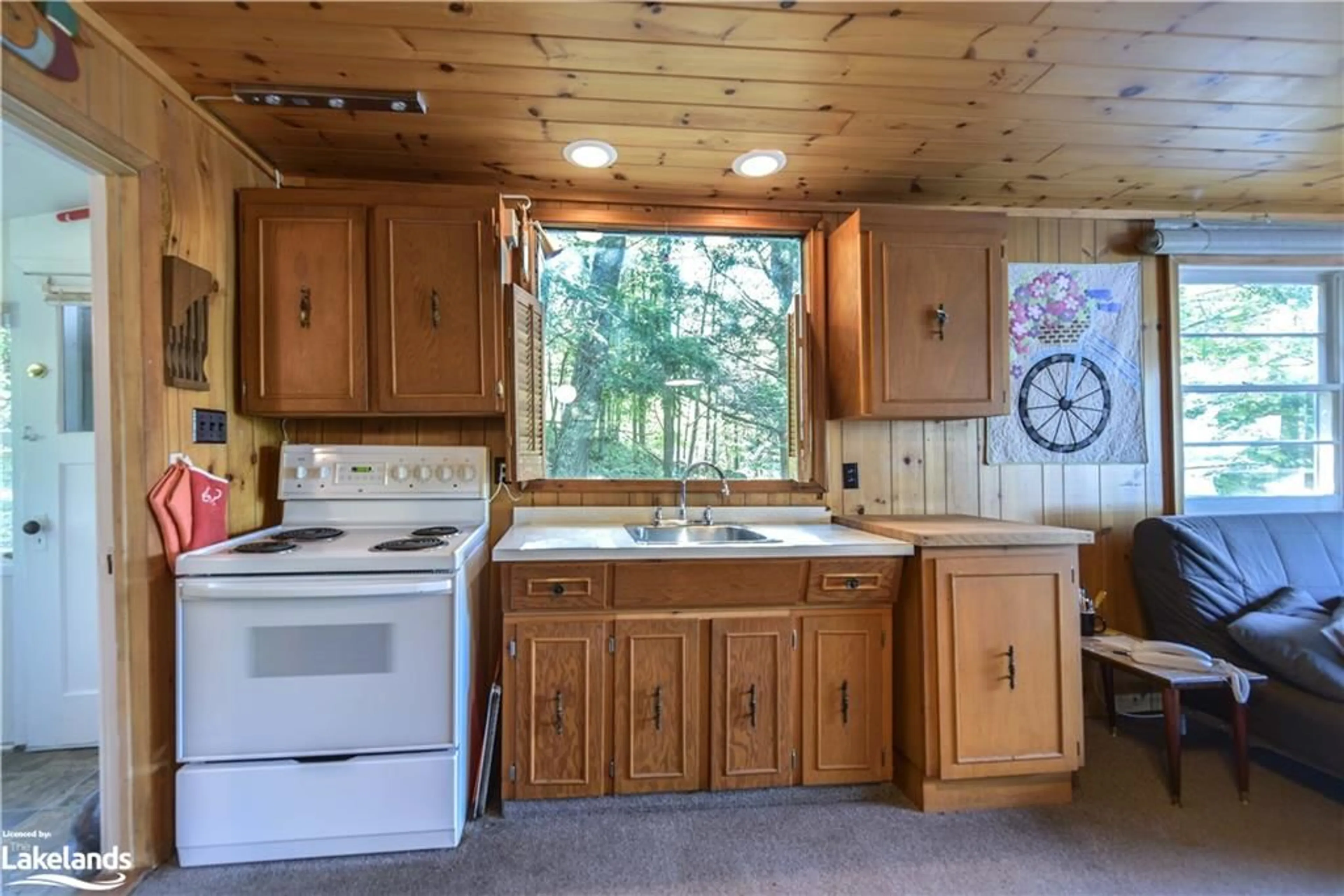 Standard kitchen, wood floors, cottage for 2910 Maclean Lk N S Rd Rd, Port Severn Ontario L0K 1E0