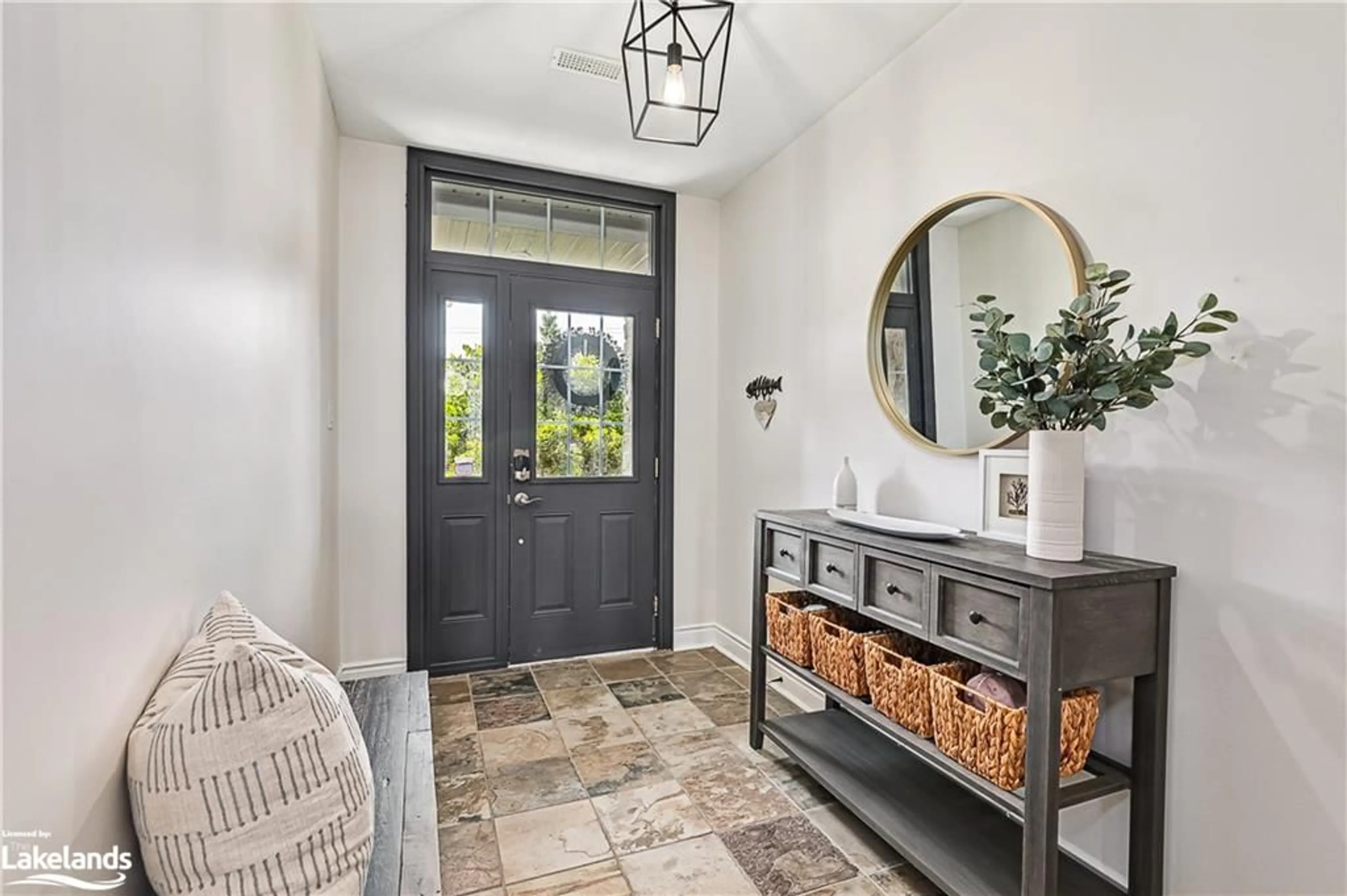 Indoor entryway, wood floors for 209707 Highway 26 #3, The Blue Mountains Ontario L9Y 0T8