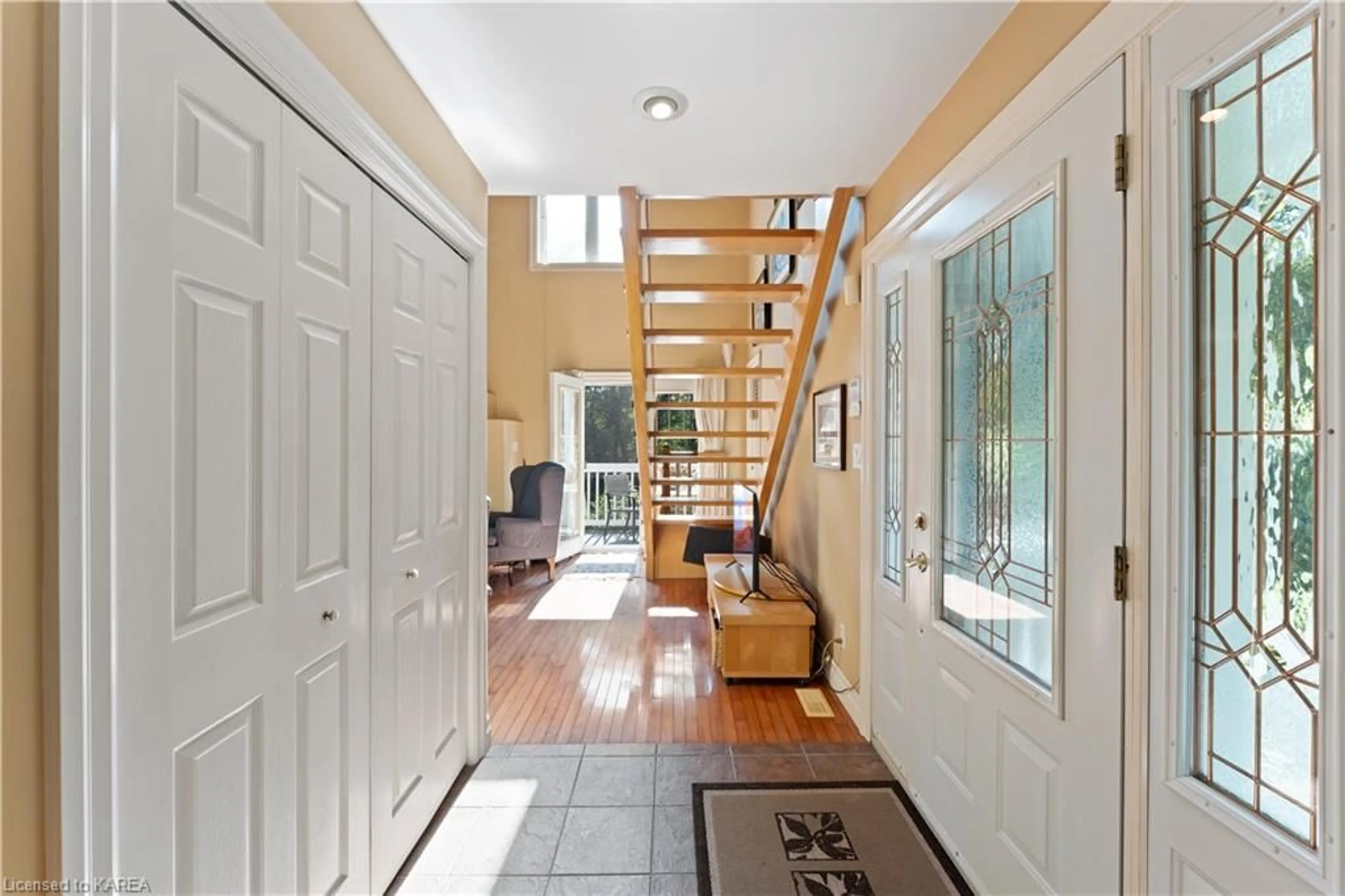 Indoor entryway, wood floors for 5209 Highway 15, Kingston Ontario K0H 2N0