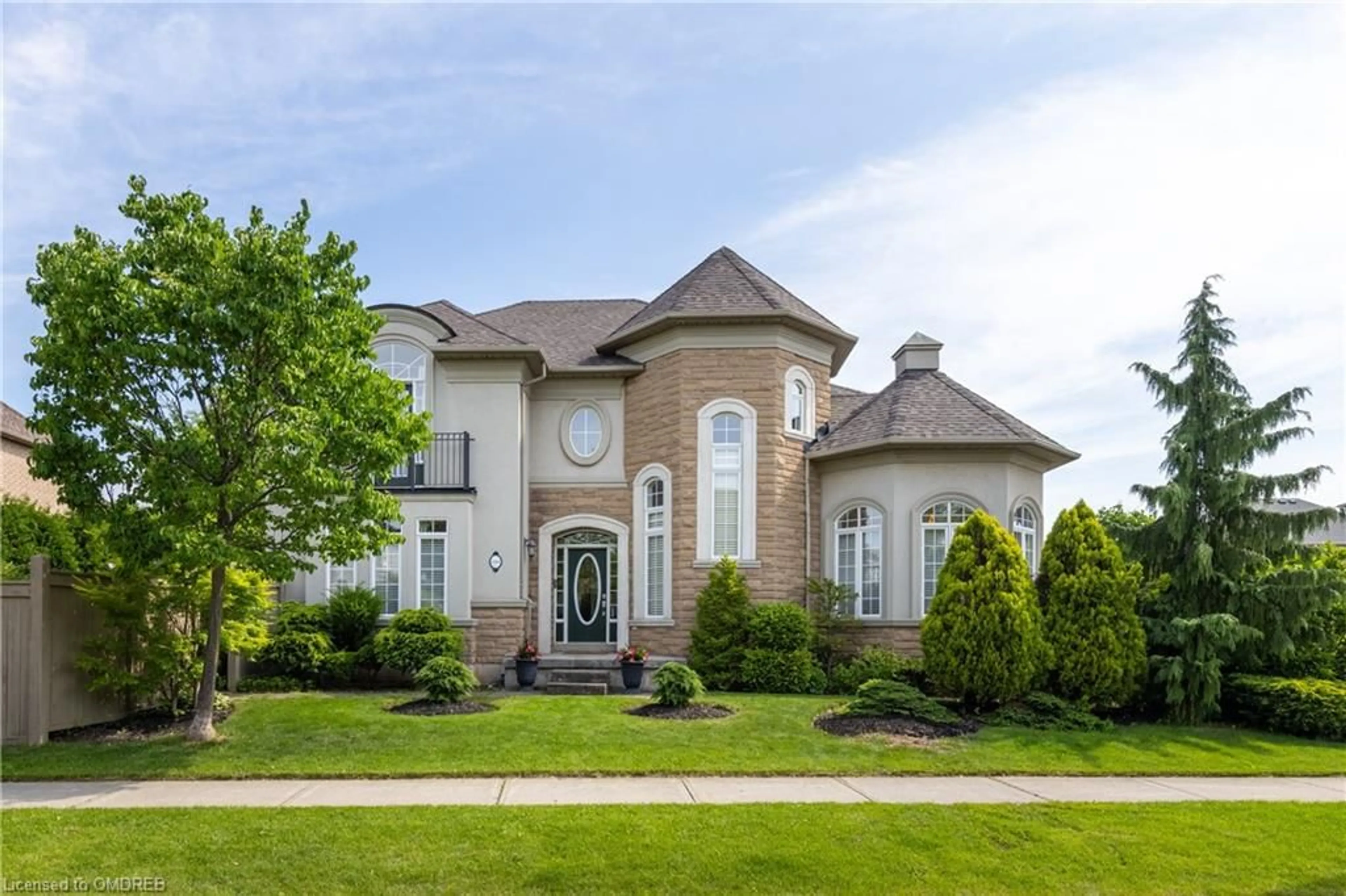 Frontside or backside of a home for 3301 Springflower Way, Oakville Ontario L6L 6V6