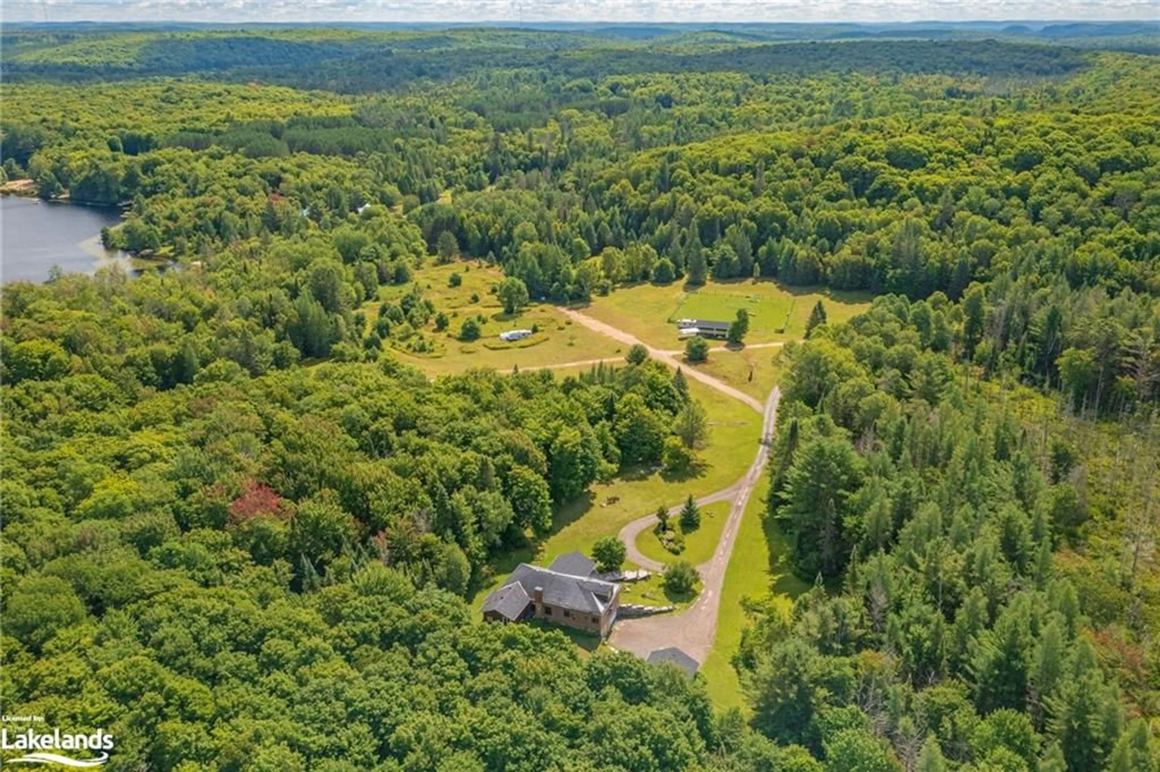 A pic from exterior of the house or condo, cottage for 155 Old Centurian Rd, Huntsville Ontario P1H 2N5