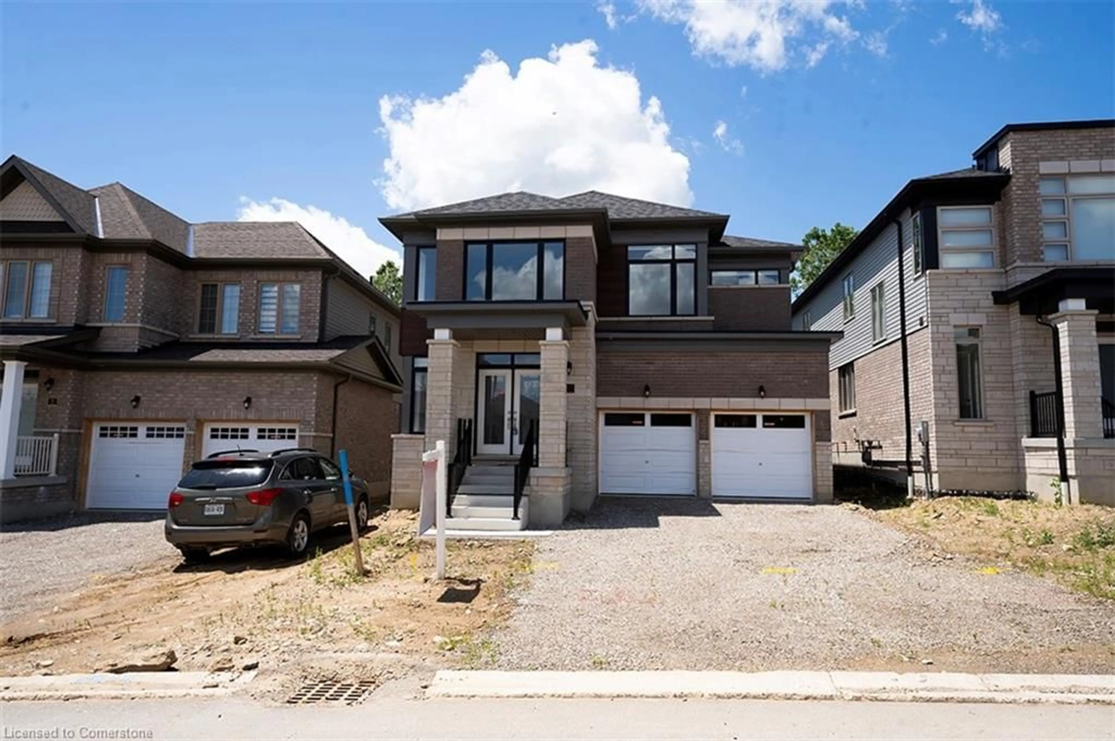 Frontside or backside of a home, the street view for 33 Gilham Way, Paris Ontario N0E 1N0