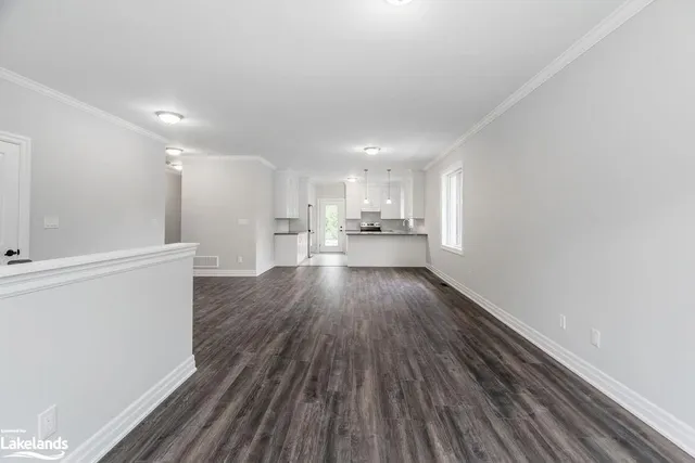 51 Natures Trail, Wasaga Beach 2