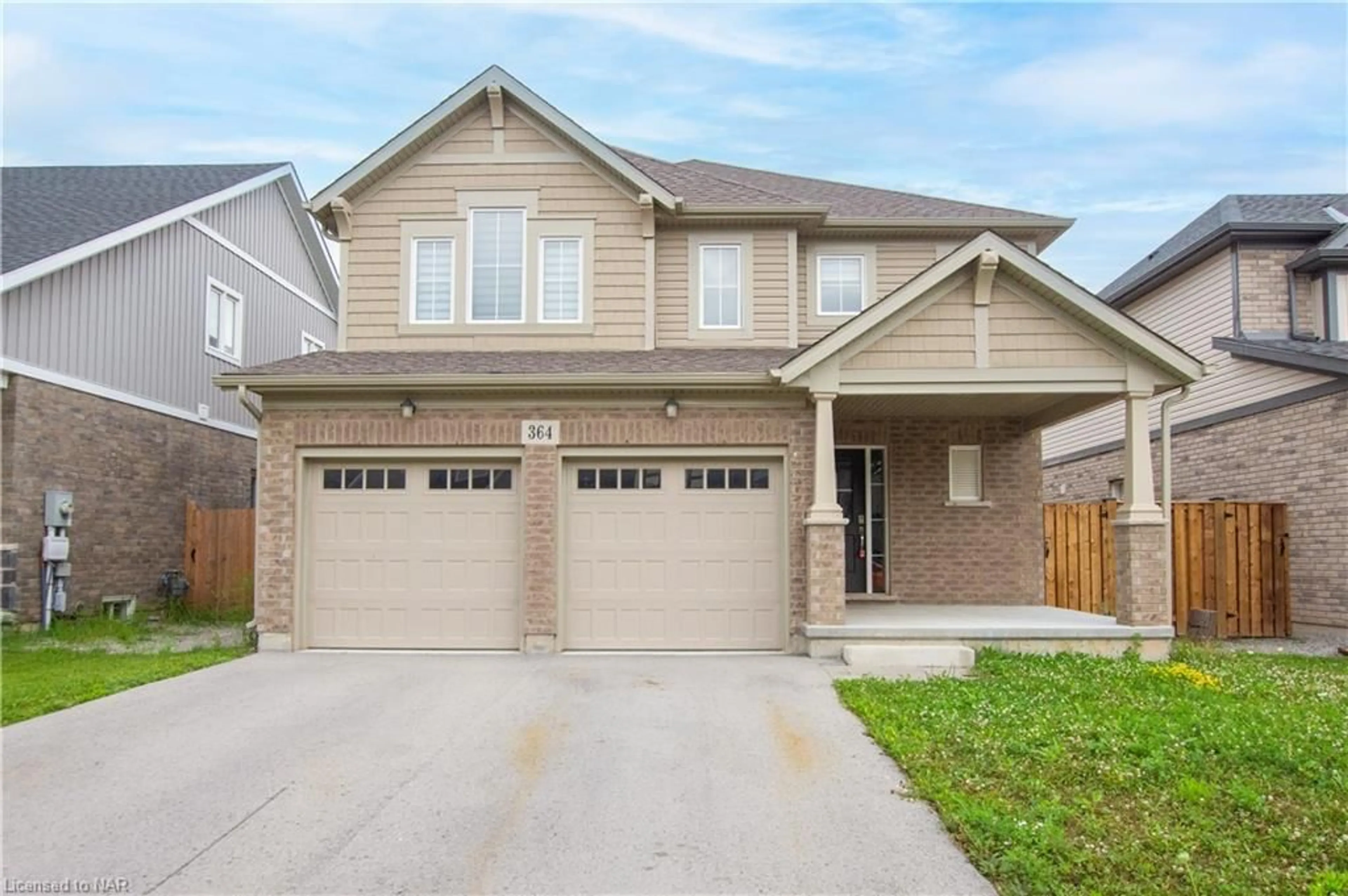 Frontside or backside of a home for 364 Julia Dr, Welland Ontario L3C 0G7