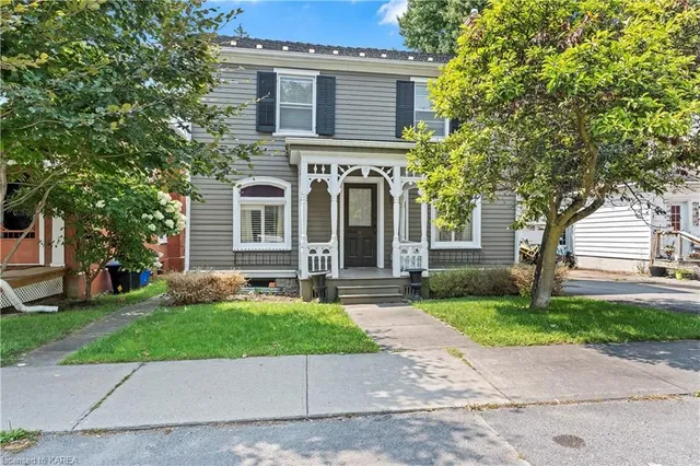 174 John St, Napanee 5