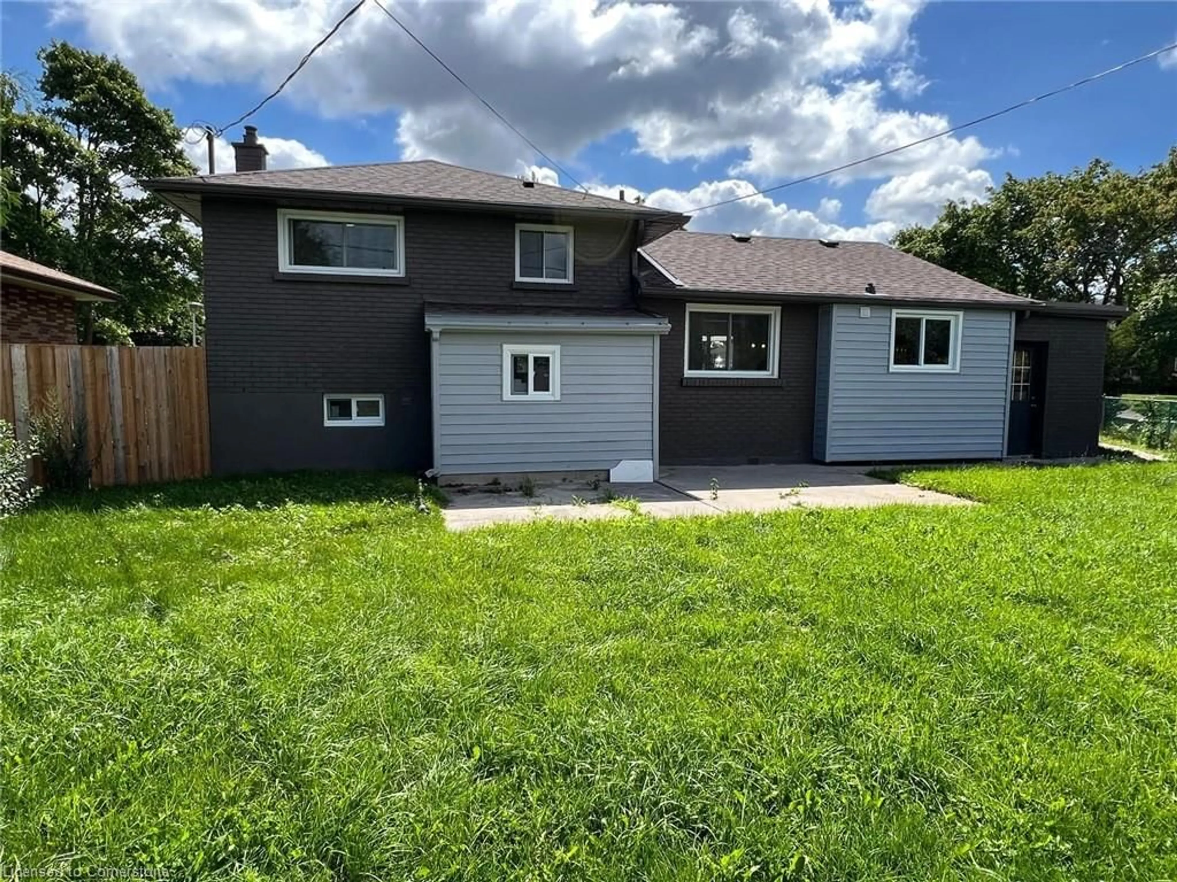 Frontside or backside of a home for 1026 Eagle Dr, London Ontario N5Z 3H5