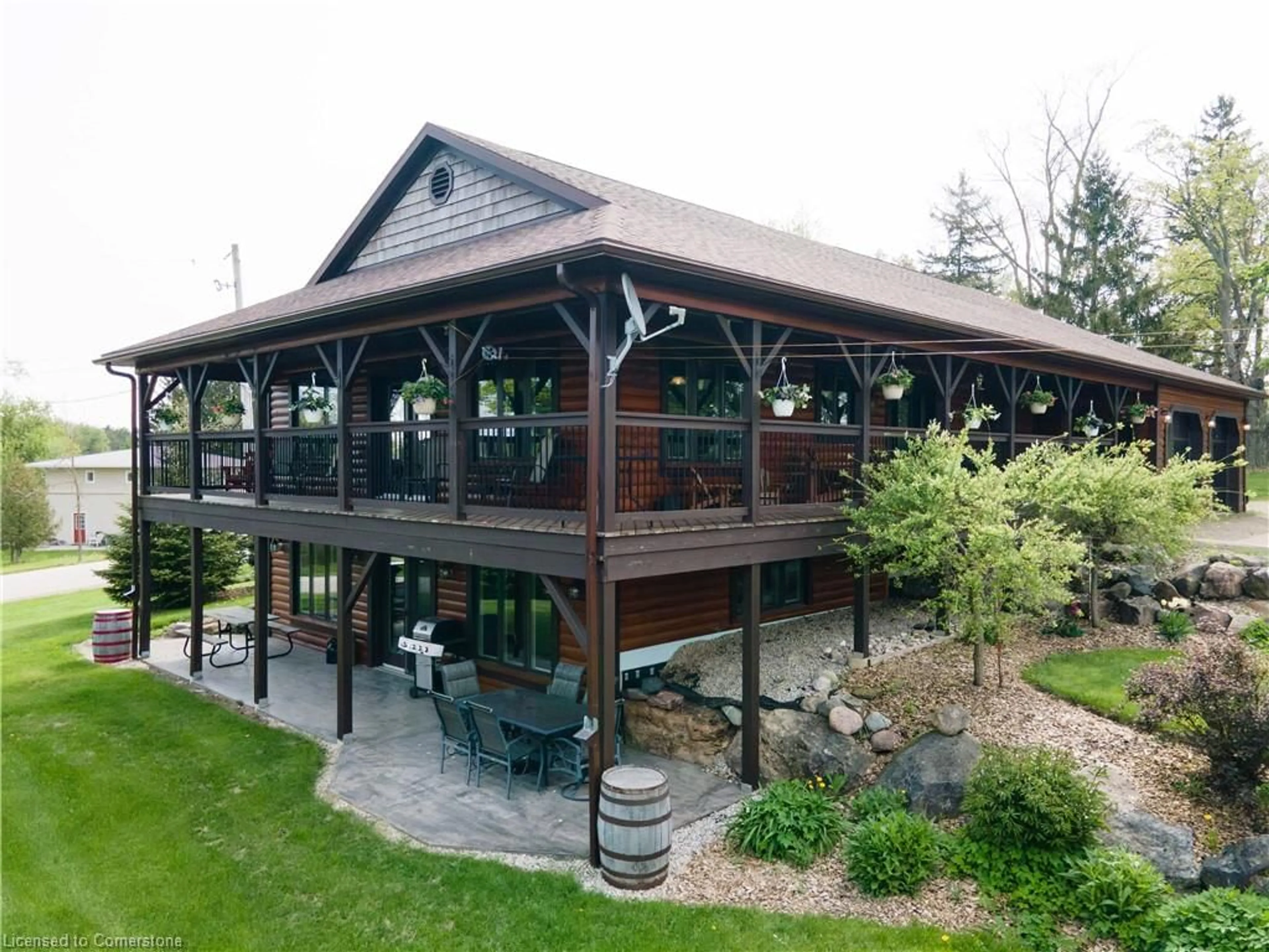 Patio, cottage for 6782 Leslie Lane, Hollen Ontario N0G 2K0