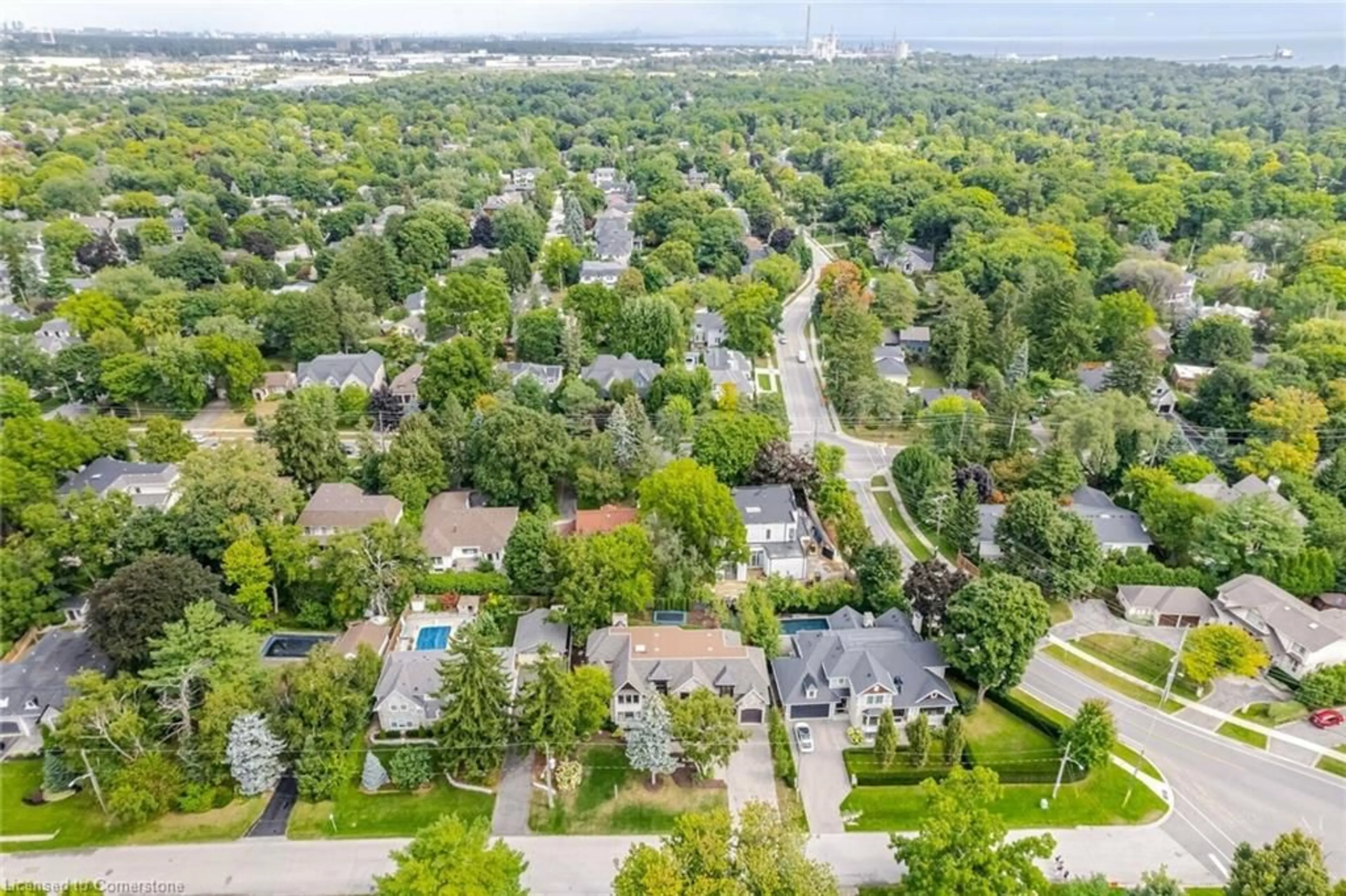 A pic from exterior of the house or condo, the street view for 397 Bentley Rd, Halton Ontario L6J 4T7