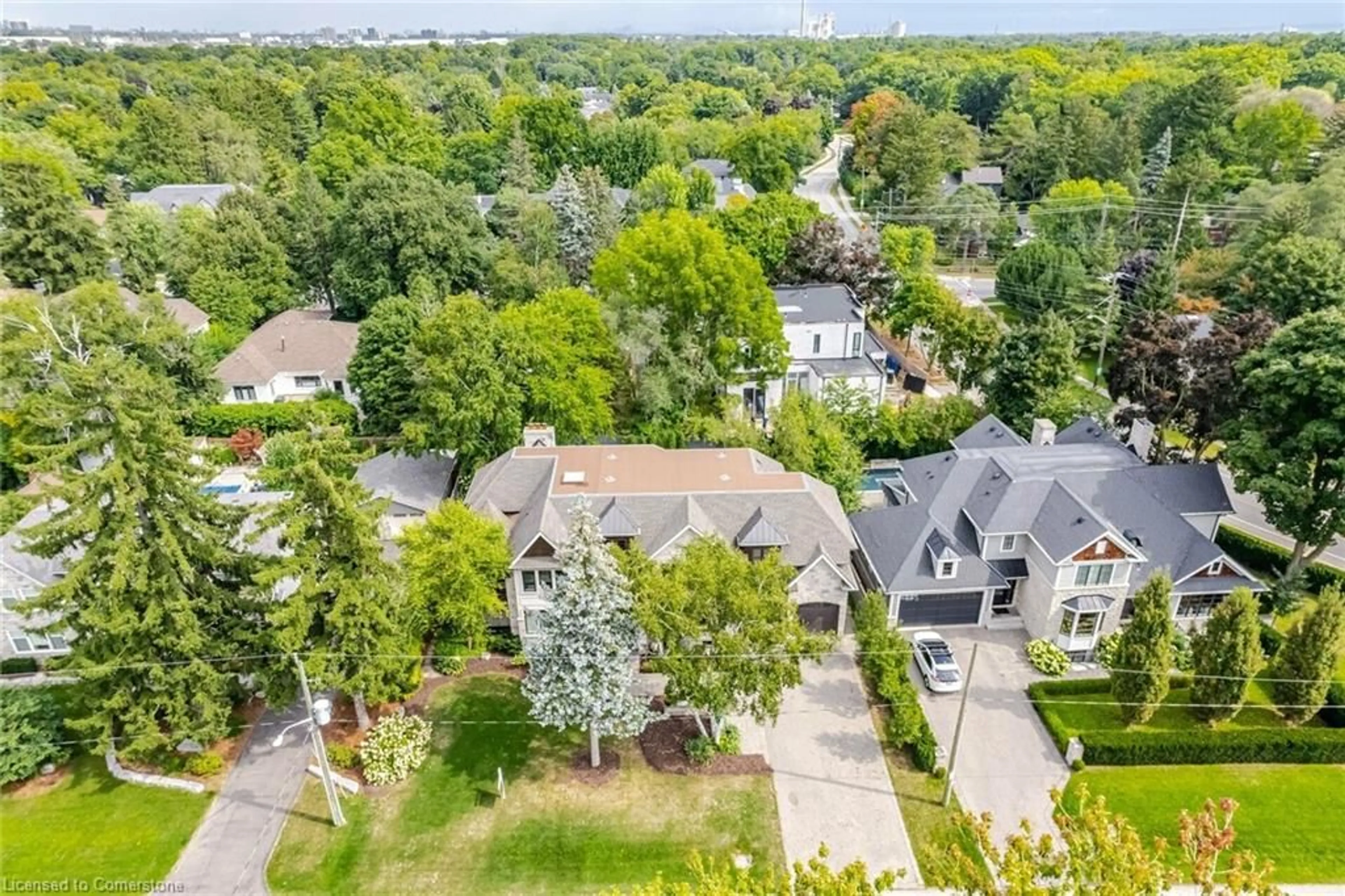 A pic from exterior of the house or condo, the street view for 397 Bentley Rd, Halton Ontario L6J 4T7