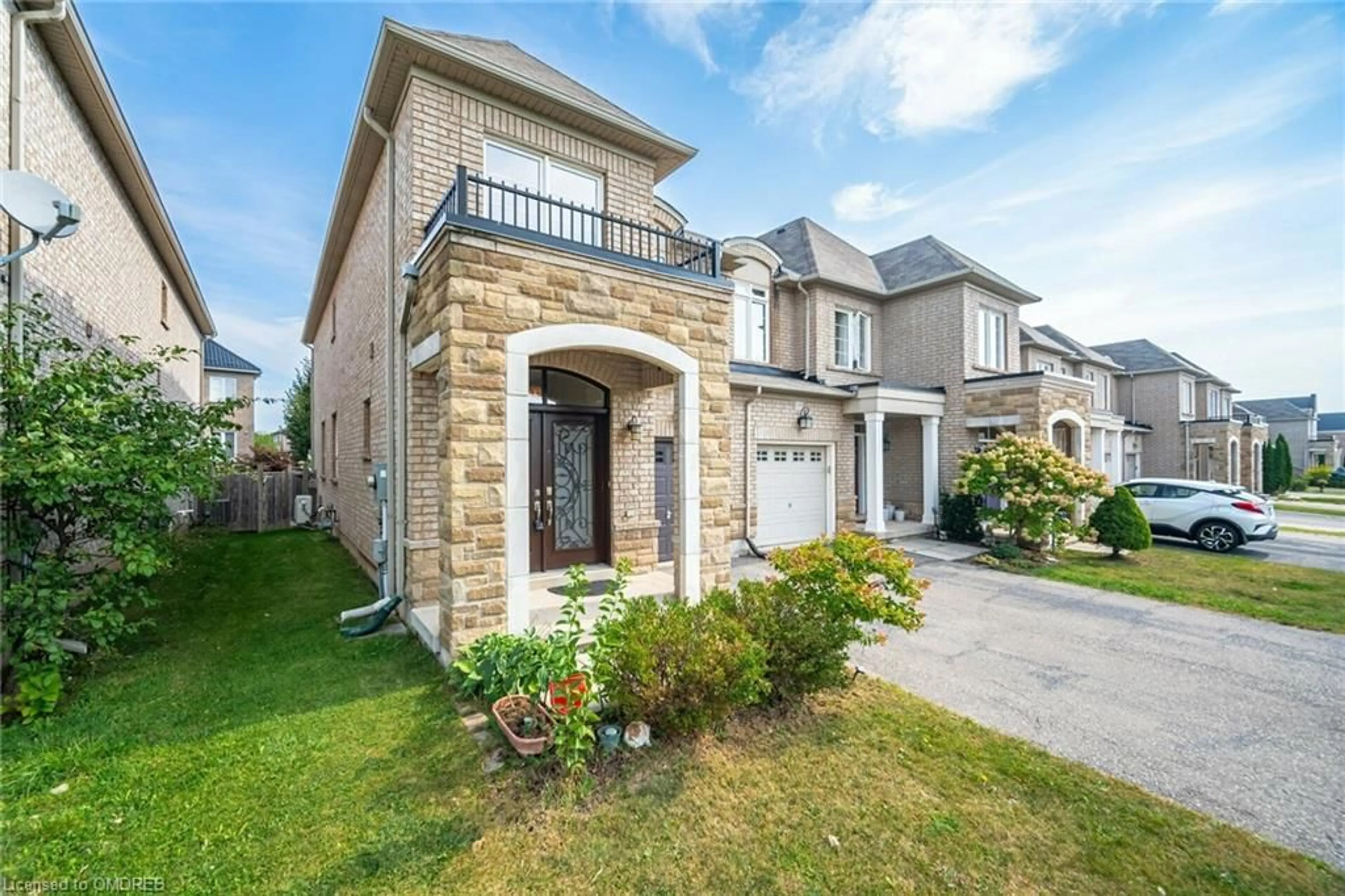 Frontside or backside of a home for 2461 Grand Oak Trail, Oakville Ontario L6M 0J3