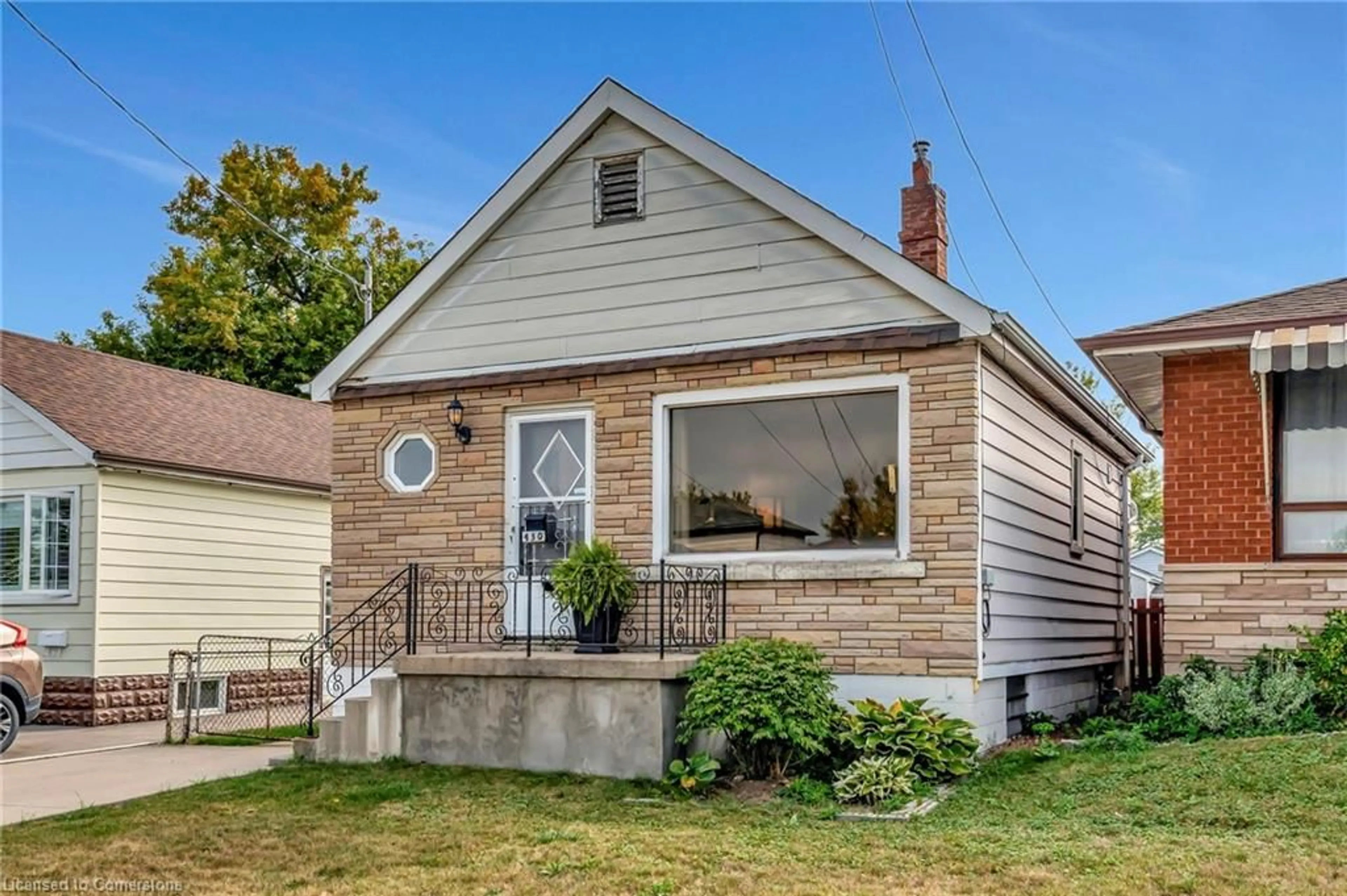 Frontside or backside of a home, cottage for 430 Brunswick St, Hamilton Ontario L8H 6S4