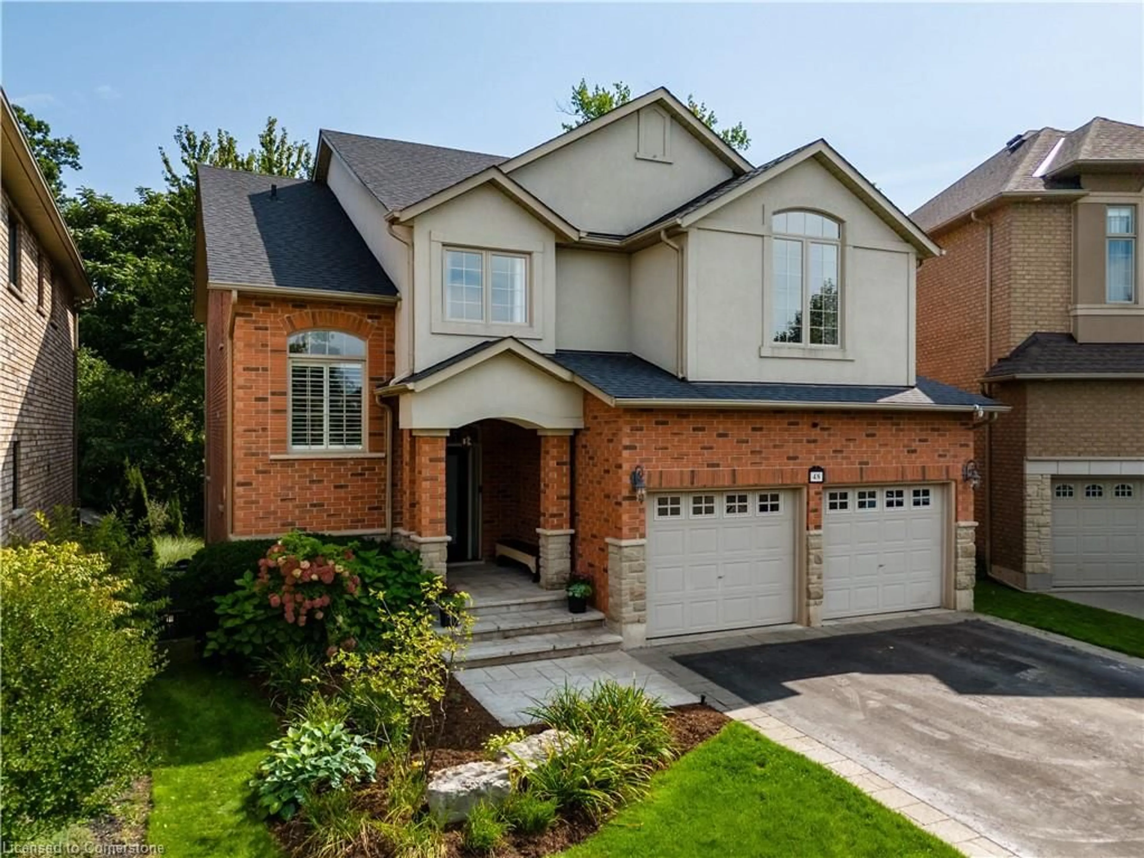 Home with brick exterior material for 48 Commando Crt, Waterdown Ontario L8B 0J6